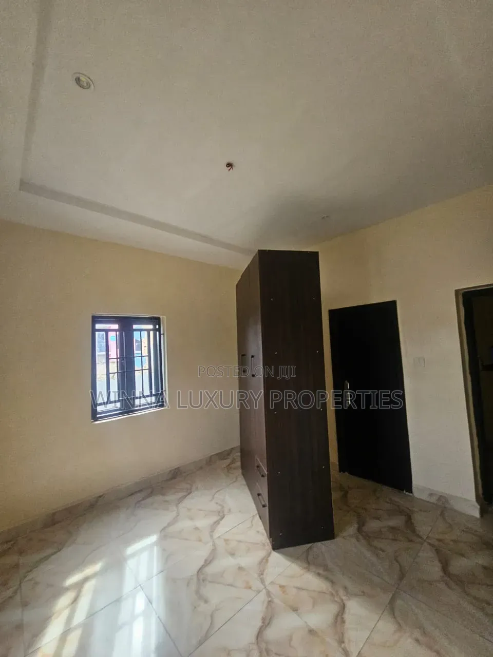 3bdrm Block of Flats in Around Dunamis, Lugbe District for rent