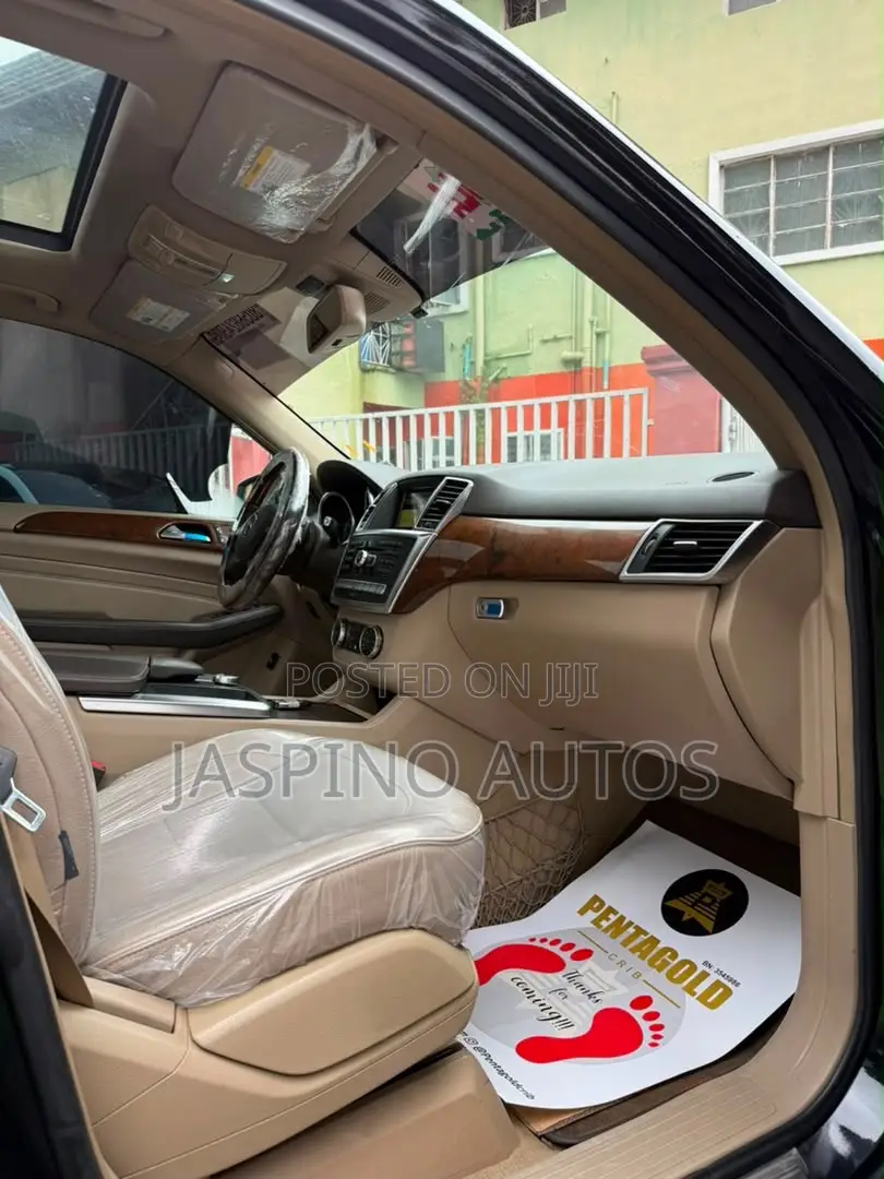 Mercedes-Benz M Class 2012 Black