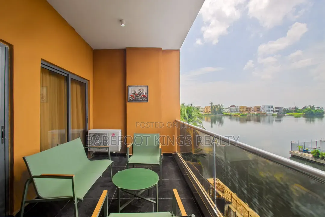 Luxury 3Bedroom Waterfront Apartment