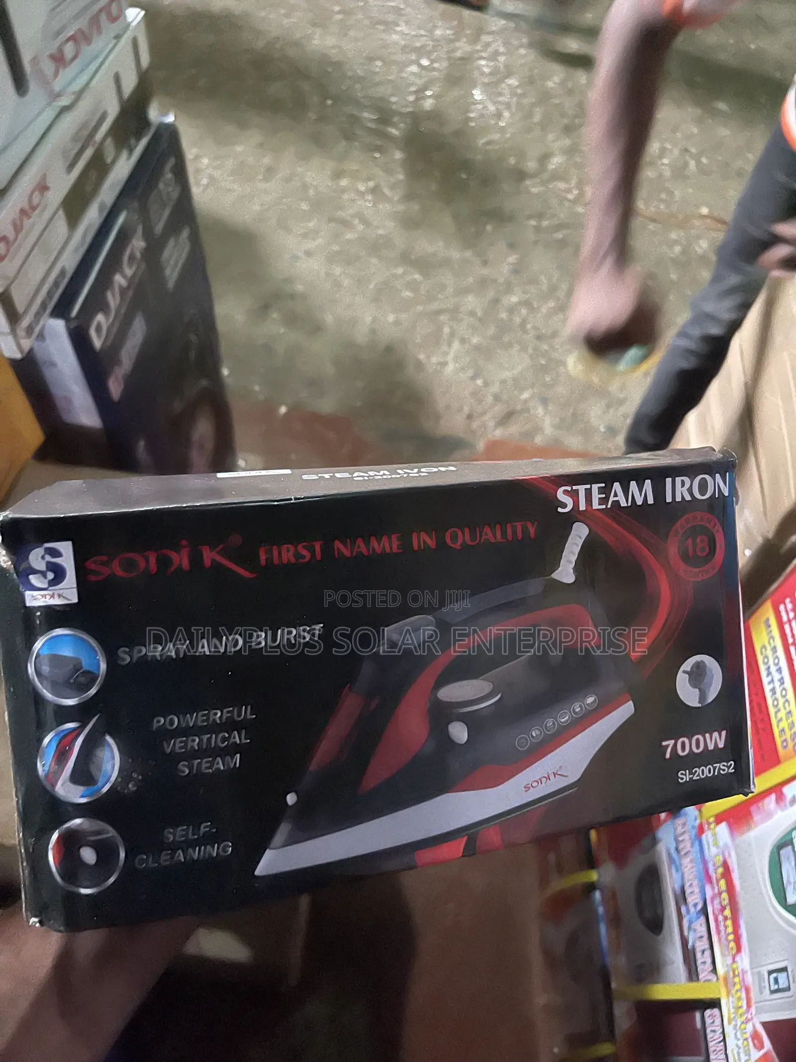 SONIK 700Watts Solar Steam Pressing Iron