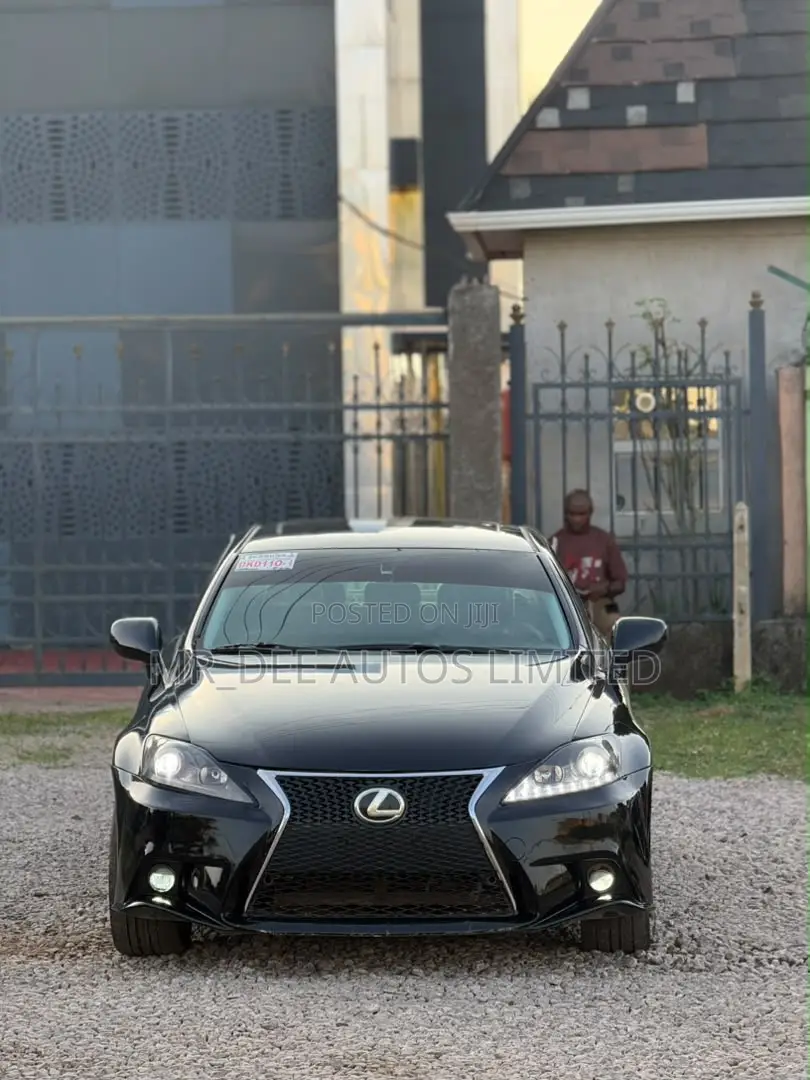 Lexus IS 2015 Black