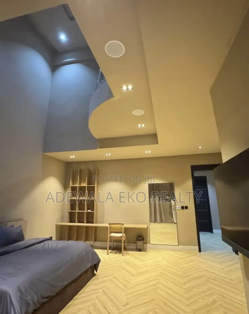 2 Bedroom Penthouse Shortlet - Ikeja GRA (24/7 Power+Fast Wi-Fi)