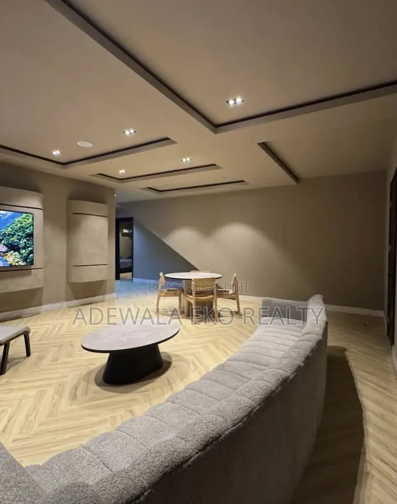 2 Bedroom Penthouse Shortlet - Ikeja GRA (24/7 Power+Fast Wi-Fi)