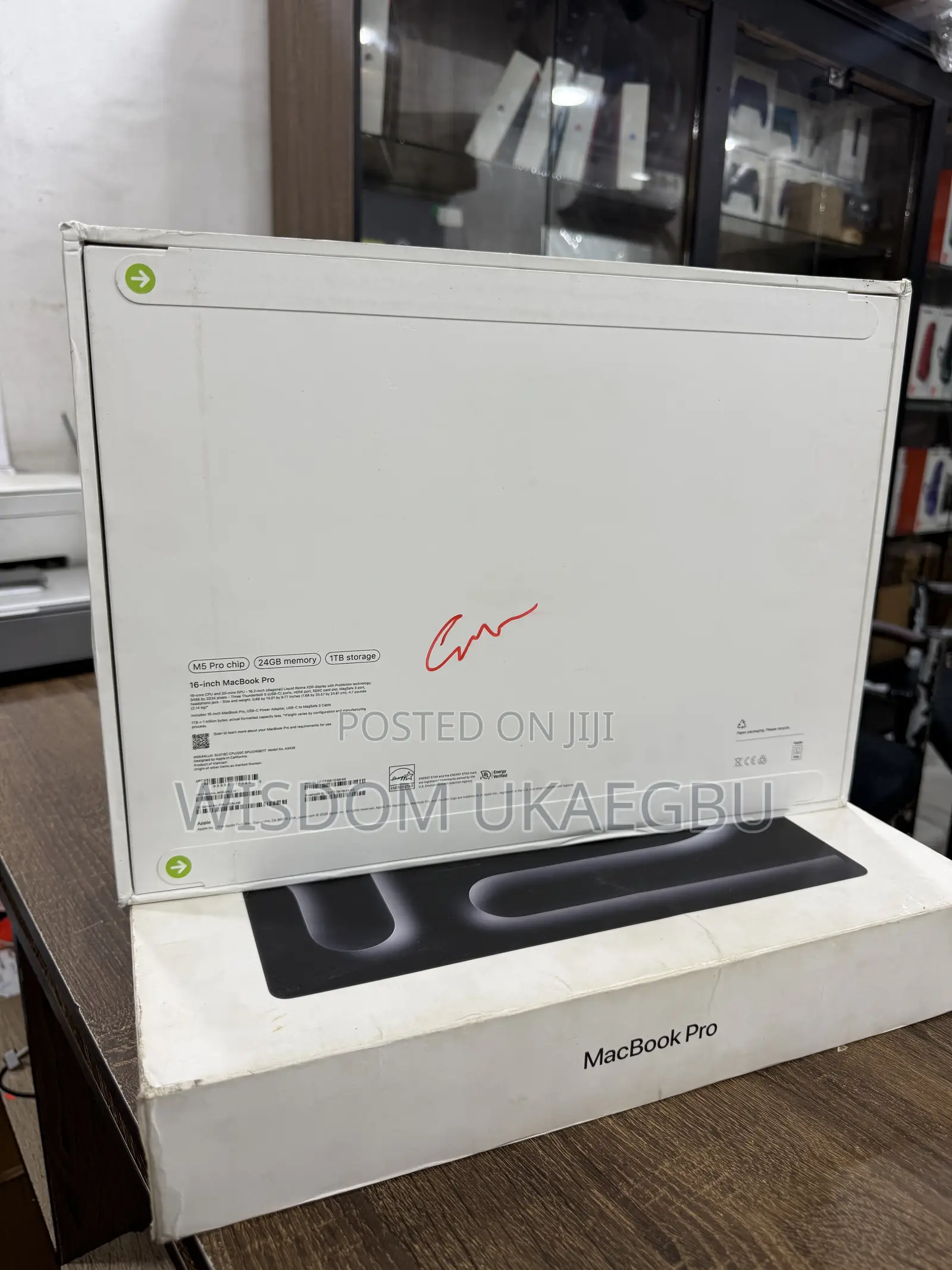 New Laptop Apple MacBook Pro 2026 M5 Pro 24GB Apple M5 Pro SSD 1T