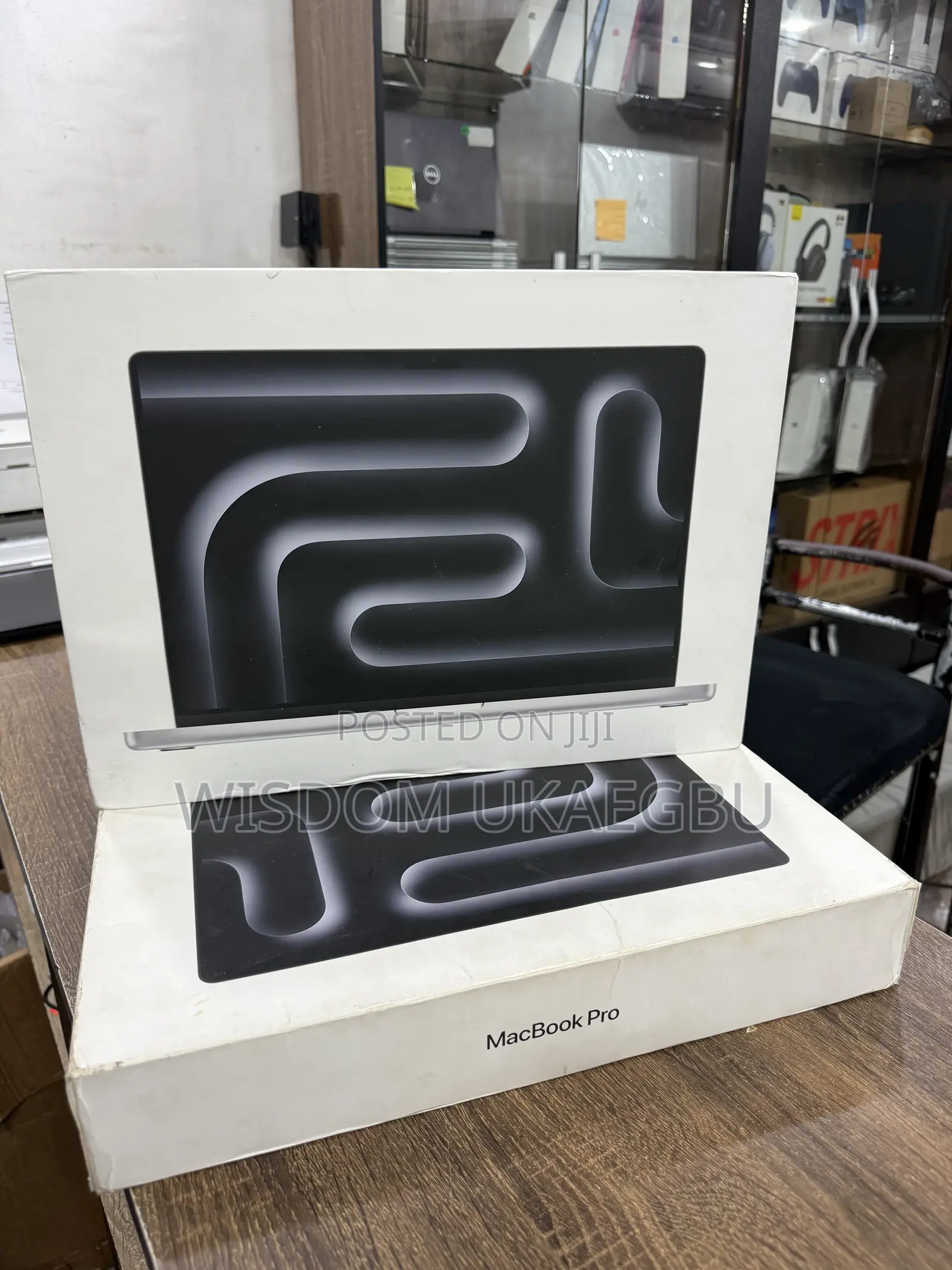 New Laptop Apple MacBook Pro 2026 M5 Pro 24GB Apple M5 Pro SSD 1T