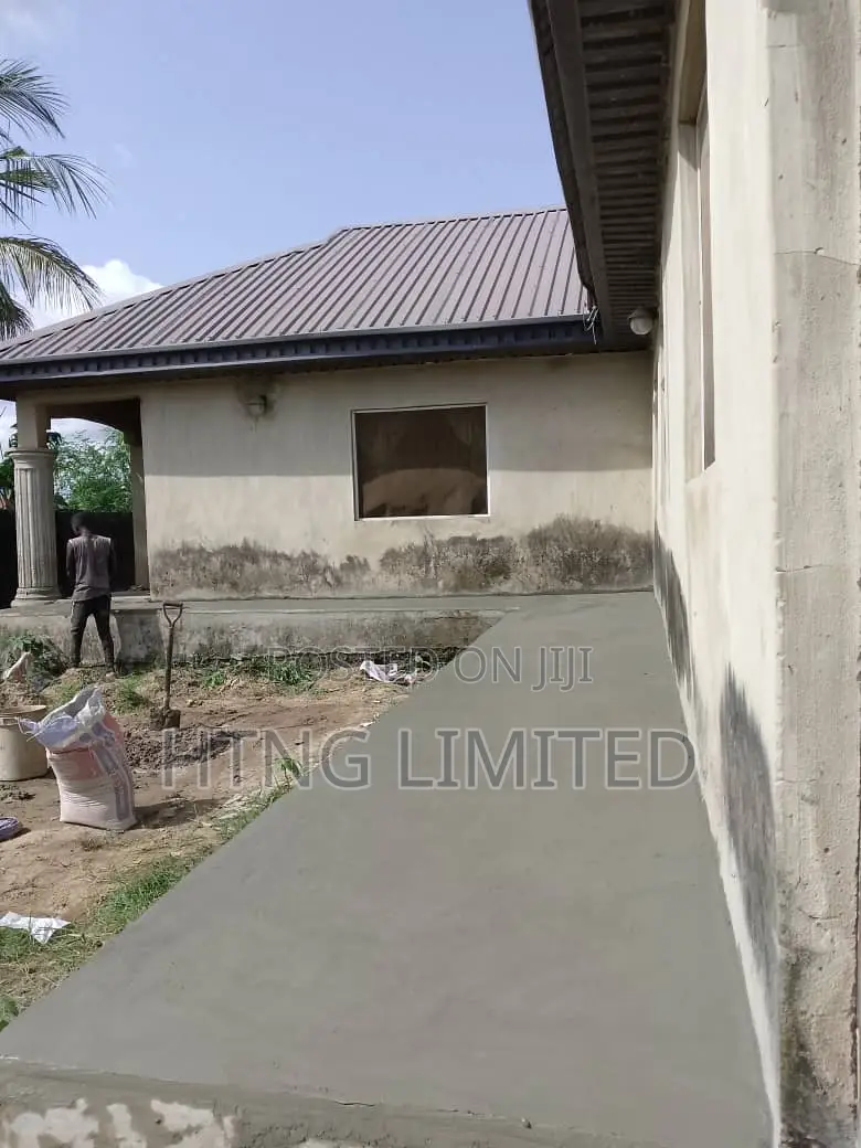 4bdrm Bungalow in Ambrass, Igbogbo for sale