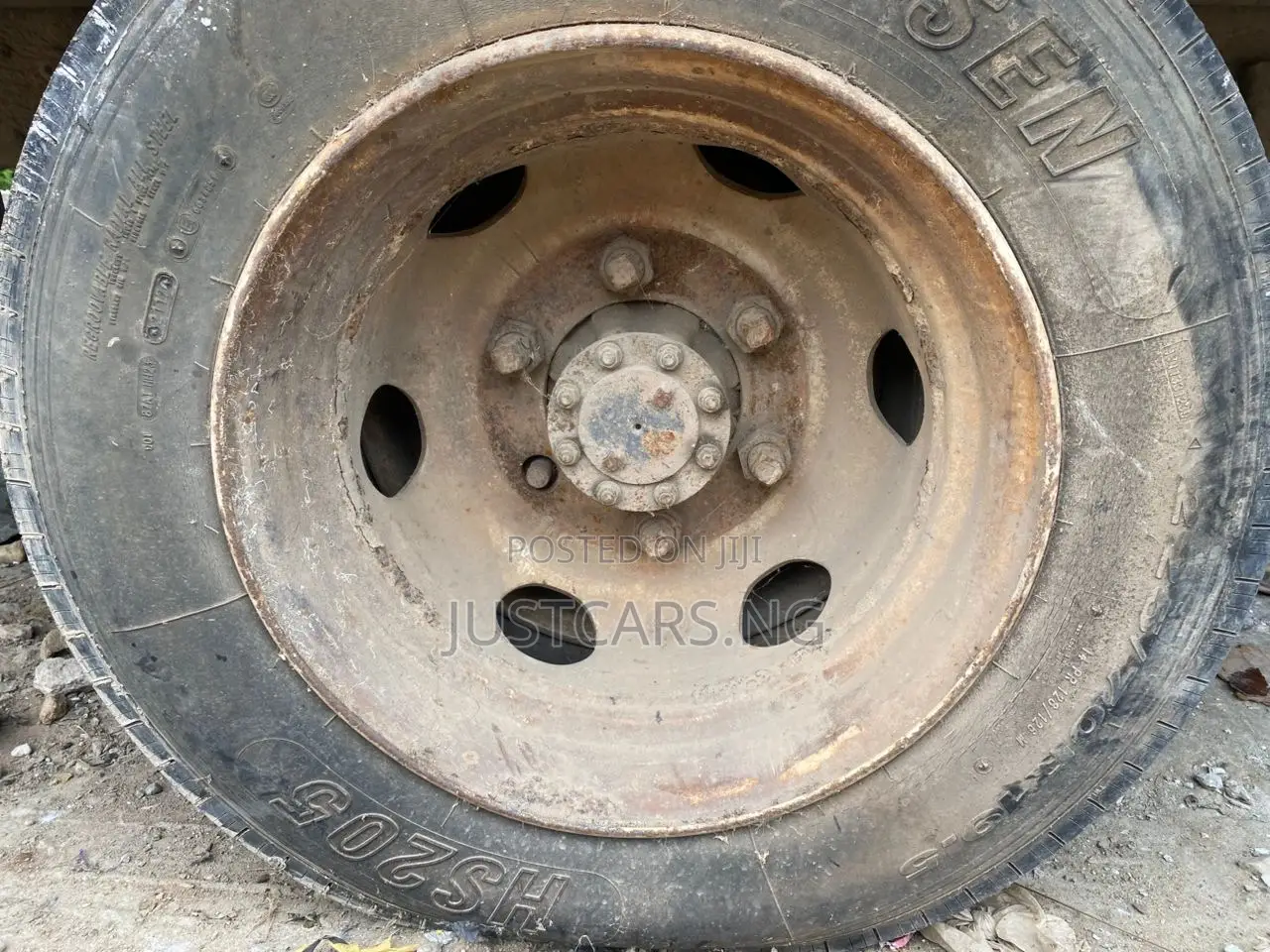 Isuzu Box Truck –N Series Truck