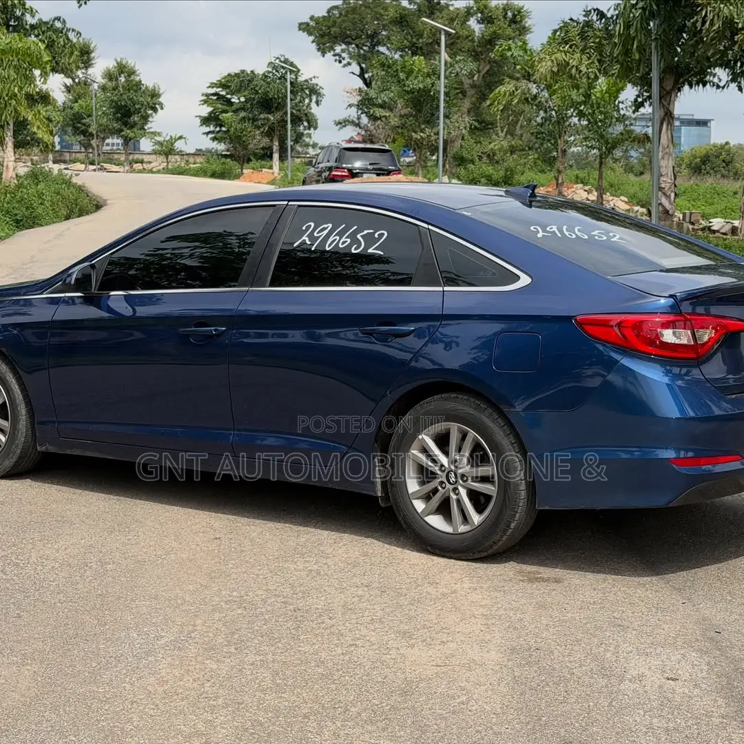 Hyundai Elantra 2015 Blue