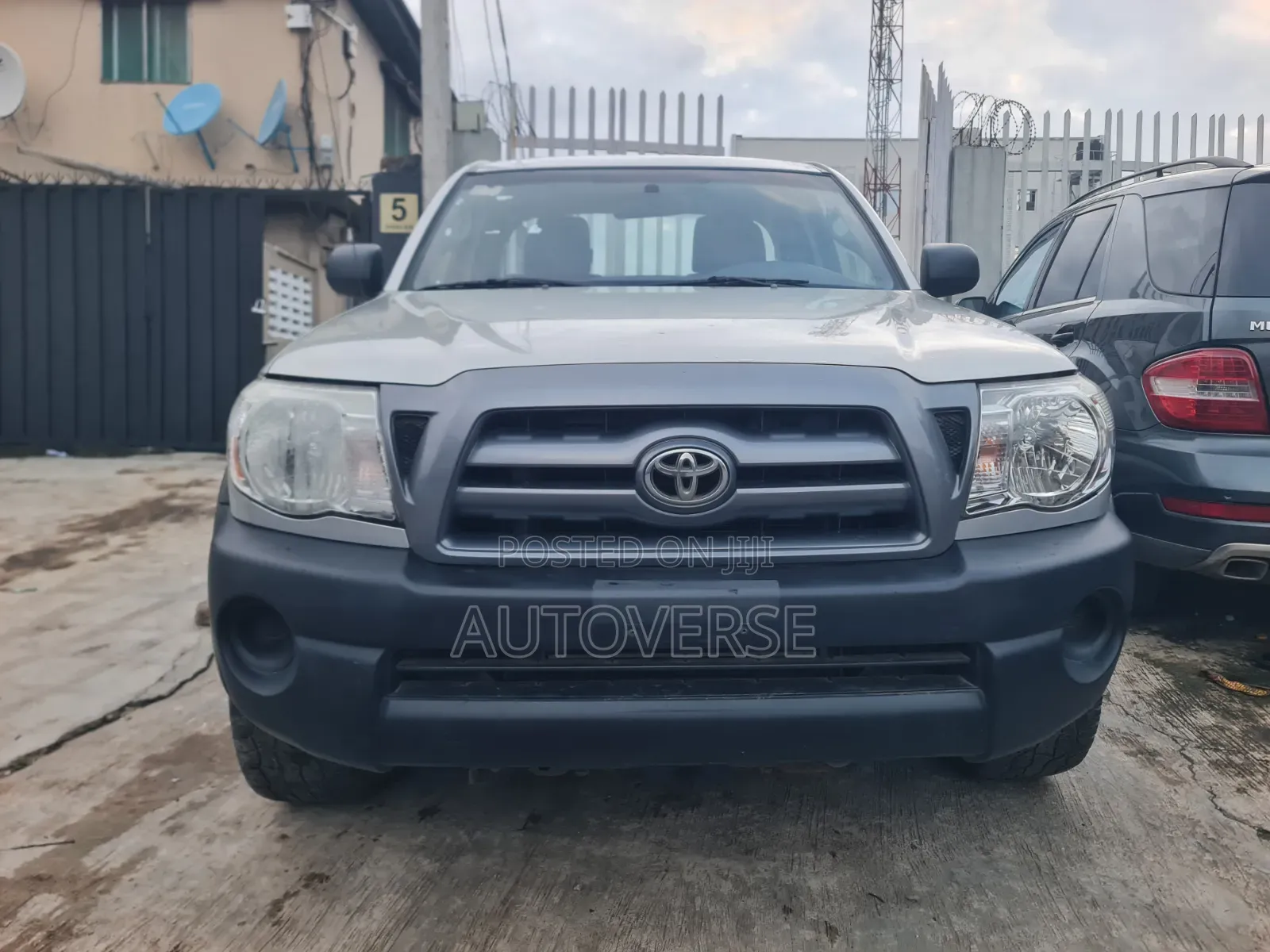 Toyota Tacoma 2010 Silver