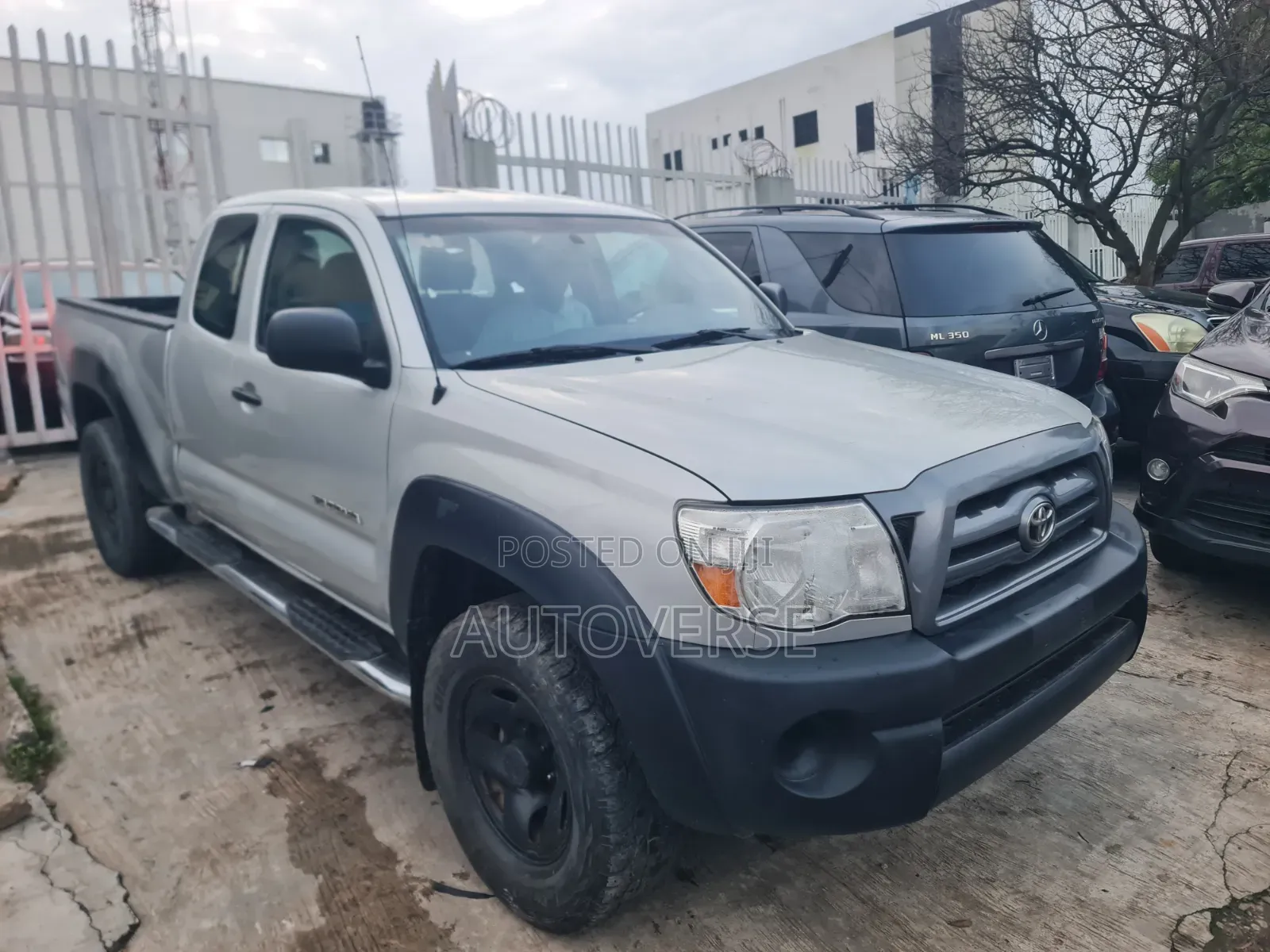 Toyota Tacoma 2010 Silver