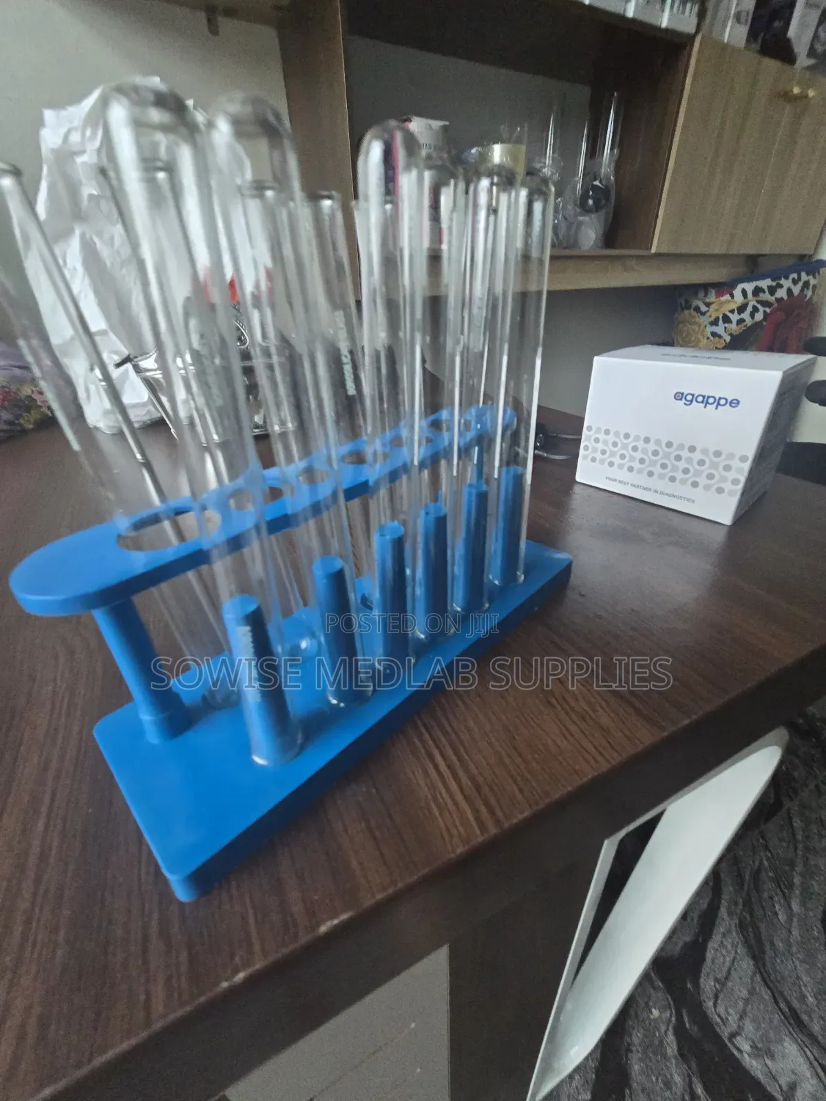 Laboratory Test Tube Rack – Durable Essential Lab Equipment