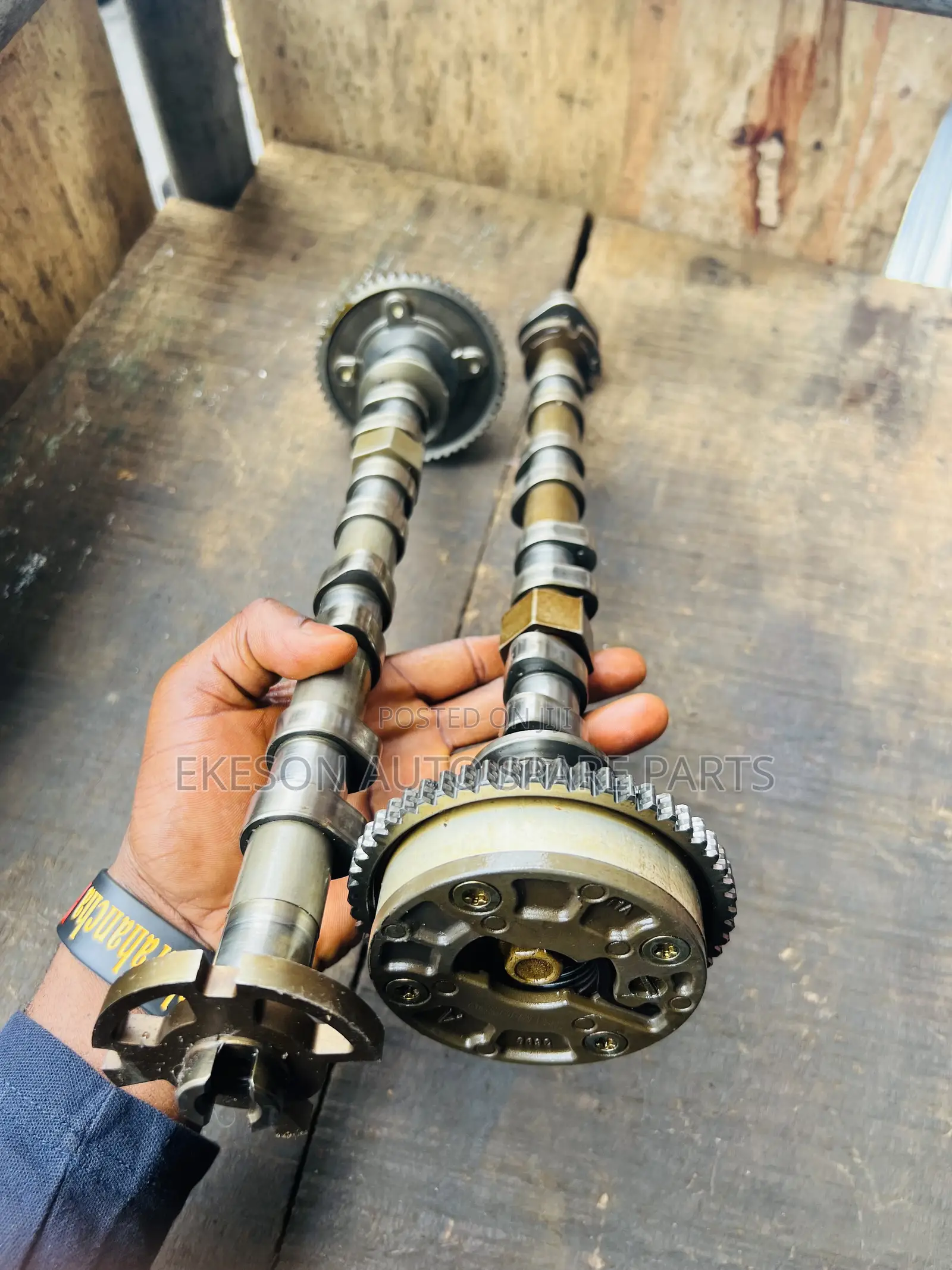 Camshaft or Kinshaft for Chevrolet Cruze,Malibu,gmc Terrain 2016 2017