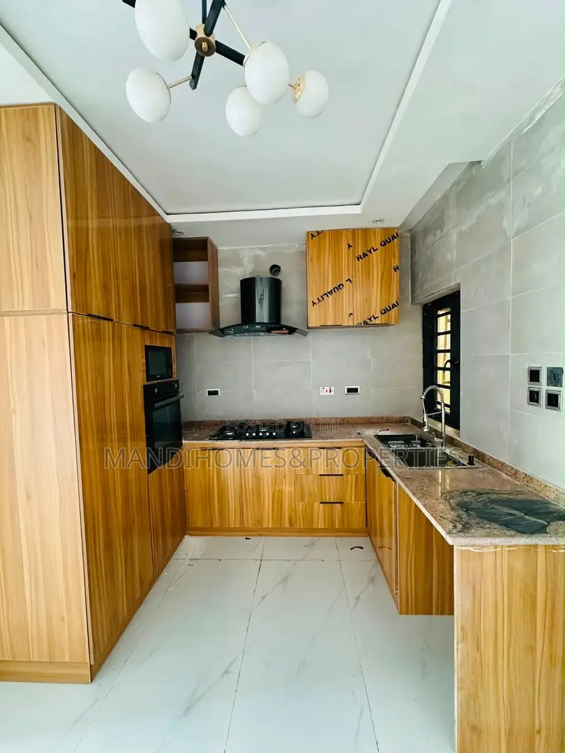 3bdrm Duplex in Ajah for sale