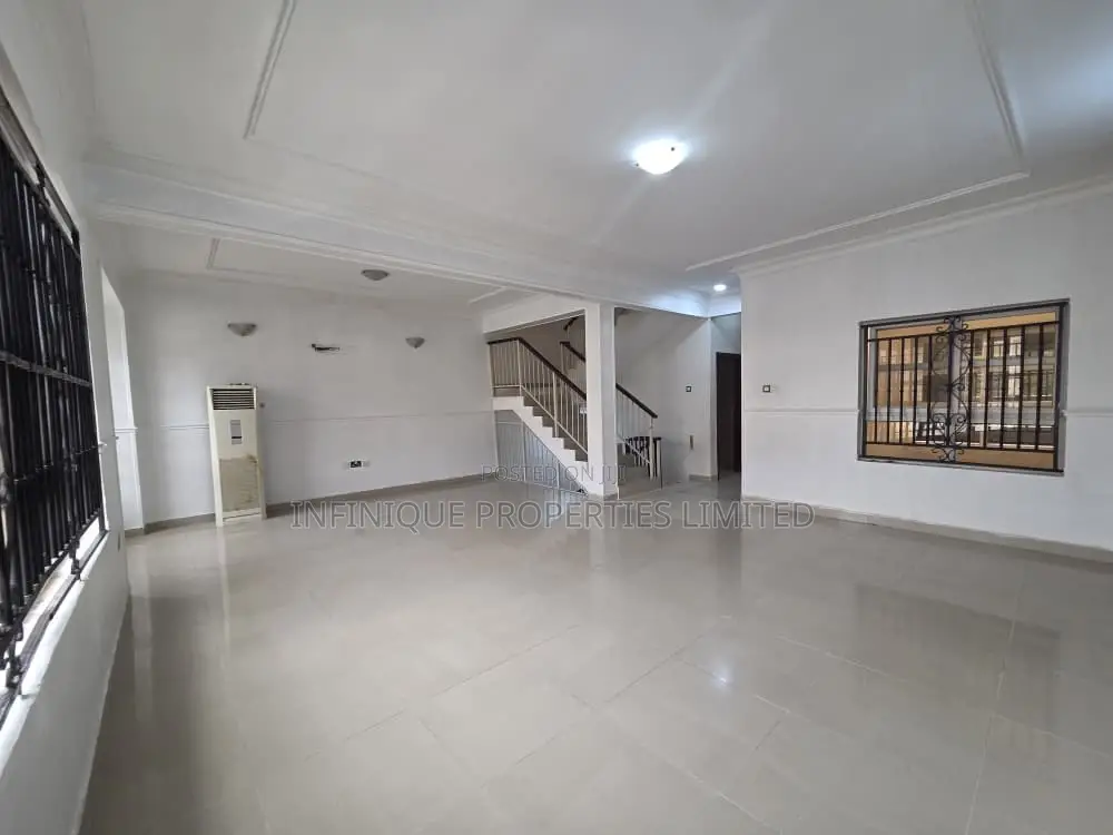 5bdrm Townhouse / Terrace in Bourdillon Court, Chevron for rent