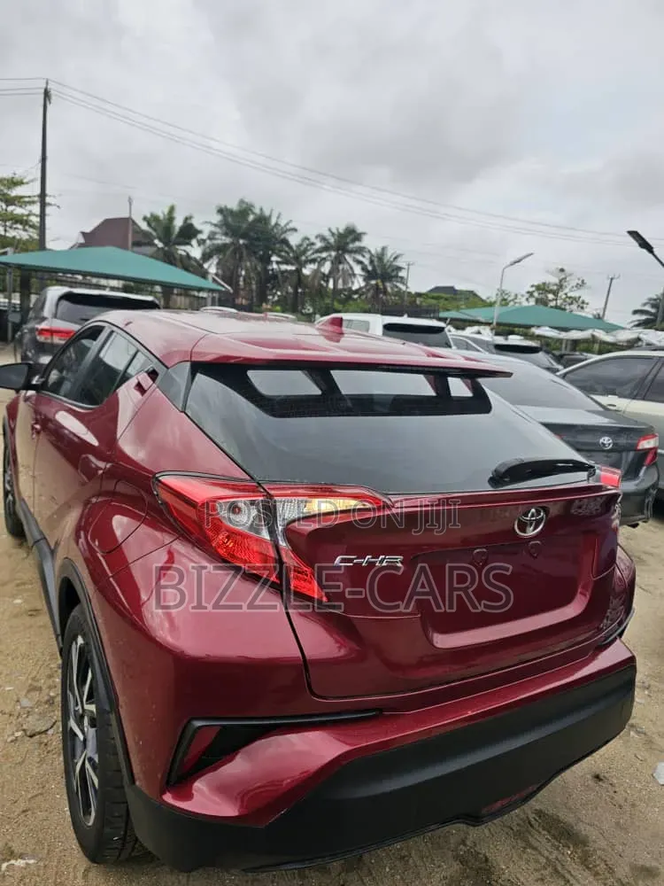 Toyota C-HR 2017 Red