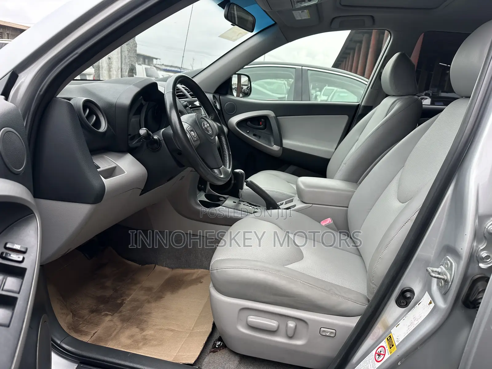 Toyota RAV4 2008 Silver