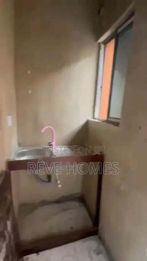 Studio Apartment in Shomolu / Shomolu for rent