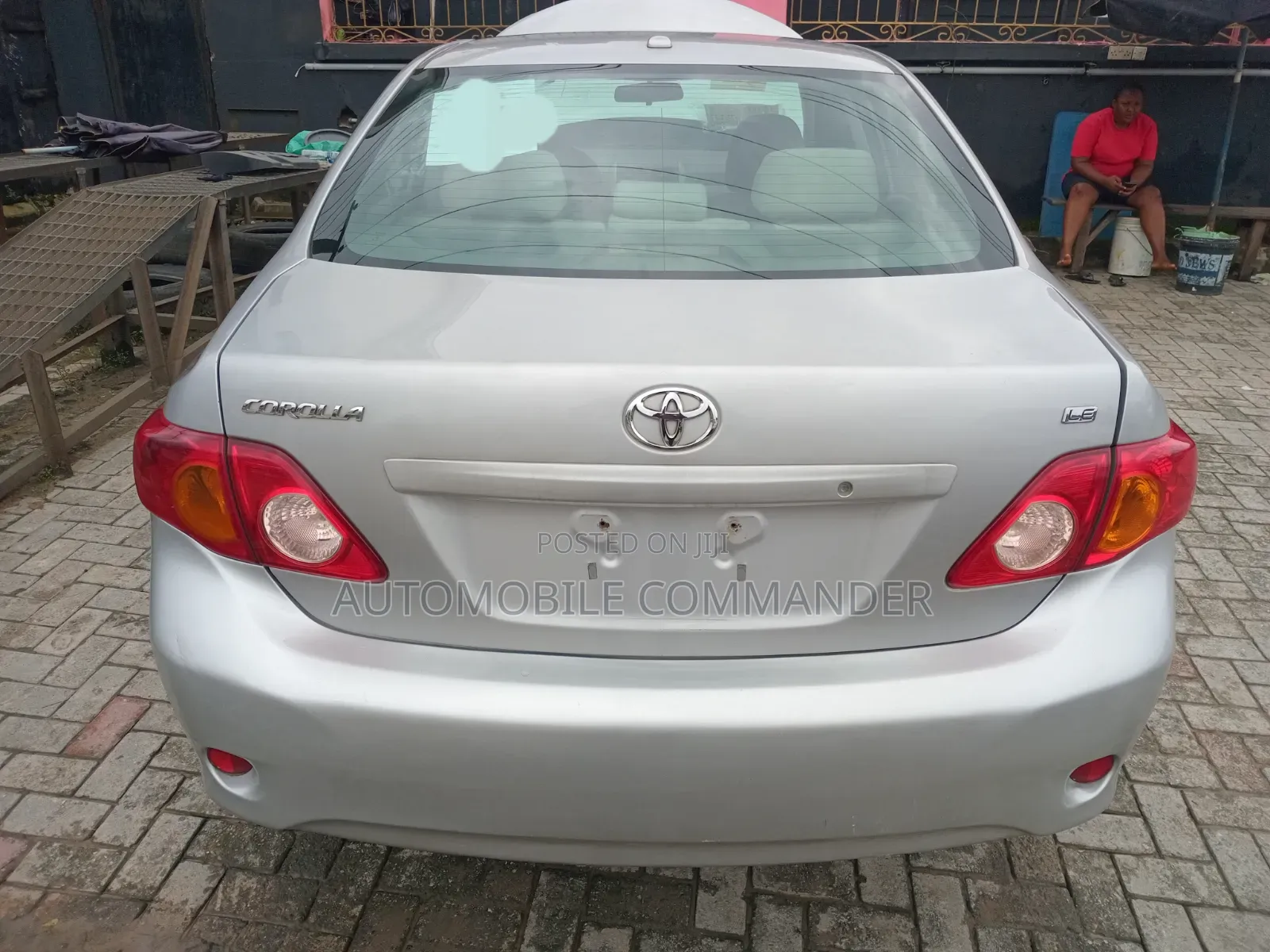 Toyota Corolla LE 4dr Sedan (1.8L 4 cyl 4A) 2009 Silver