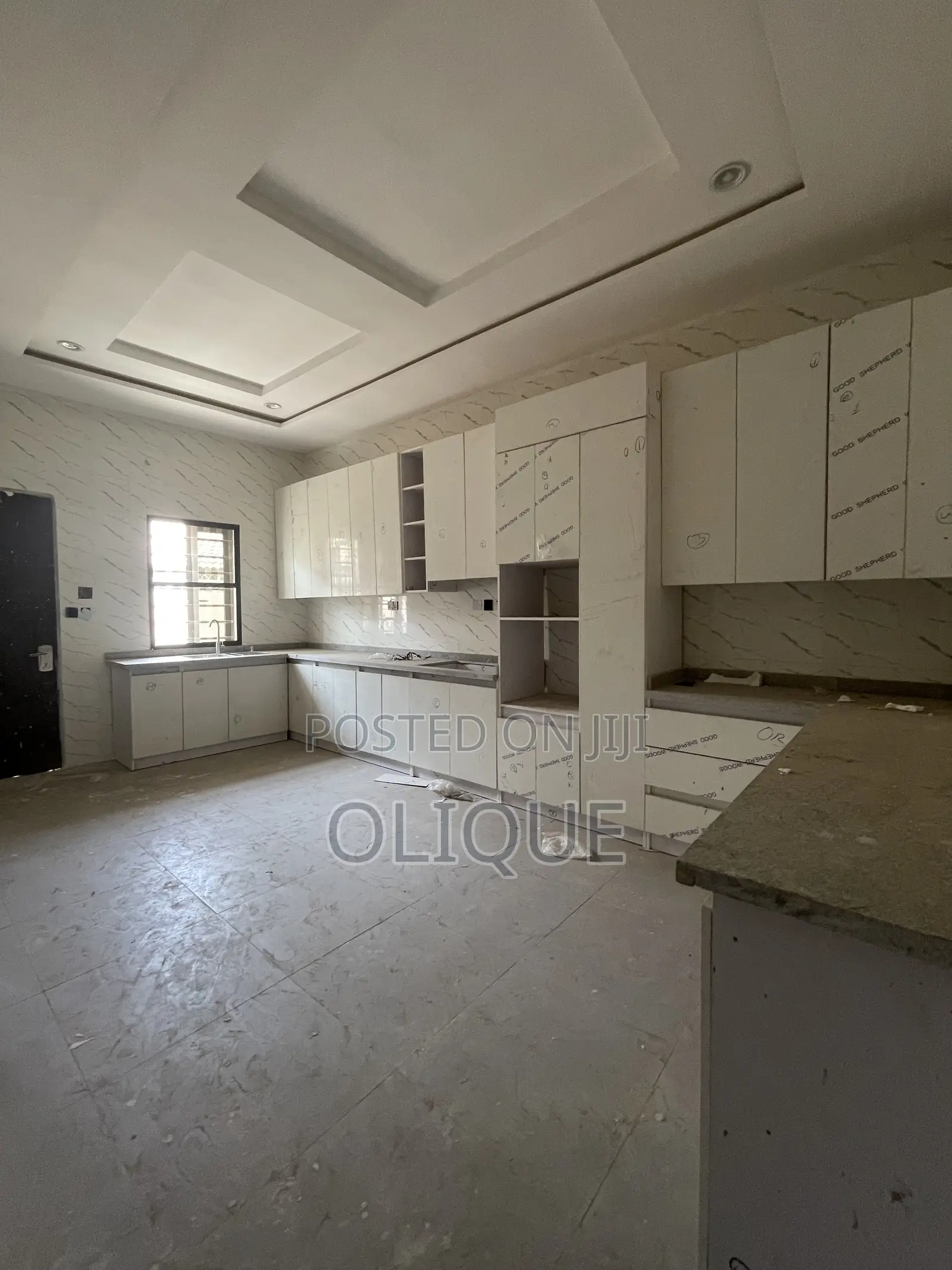 4bdrm Townhouse / Terrace in Maitama for rent