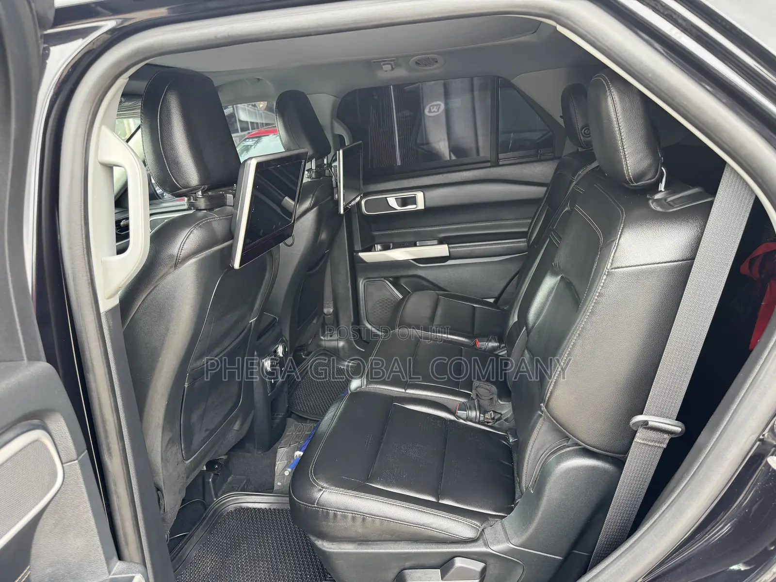 Ford Explorer XLT 2021 Black
