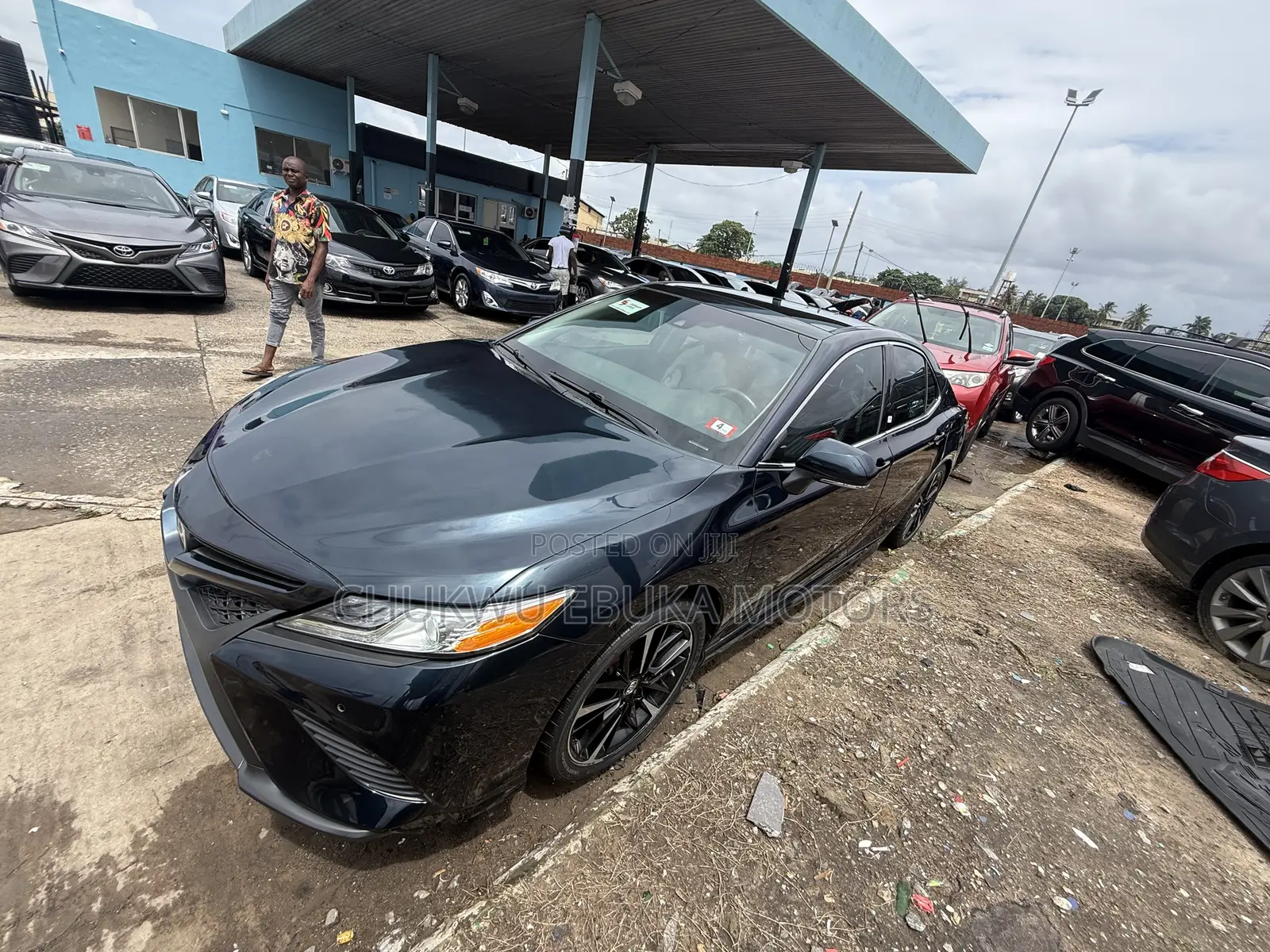 Toyota Camry XSE (2.5L 4cyl 8A) 2019 Blue