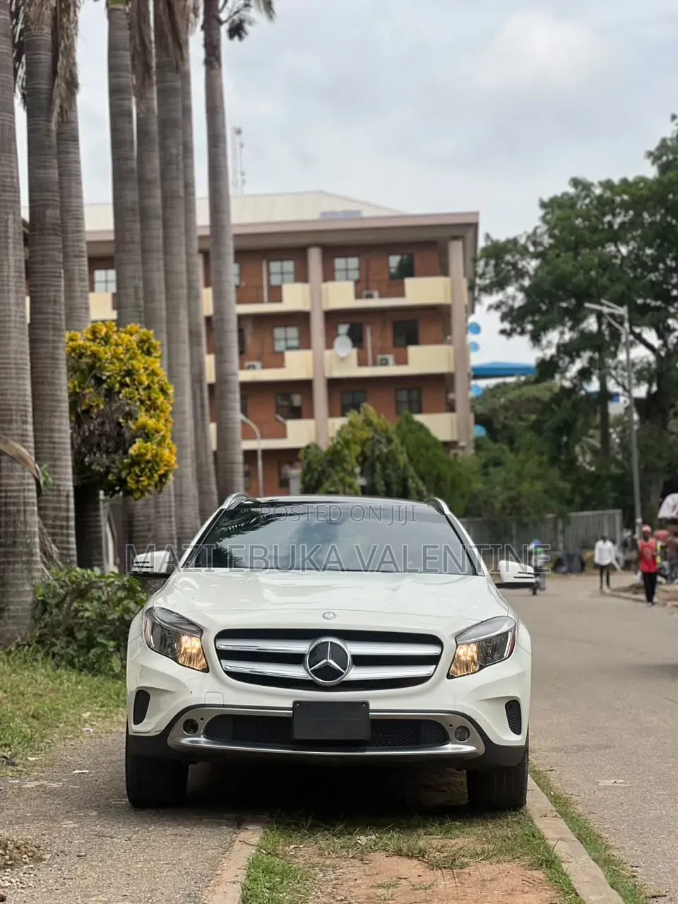 Mercedes-Benz GLA 250 2017 White