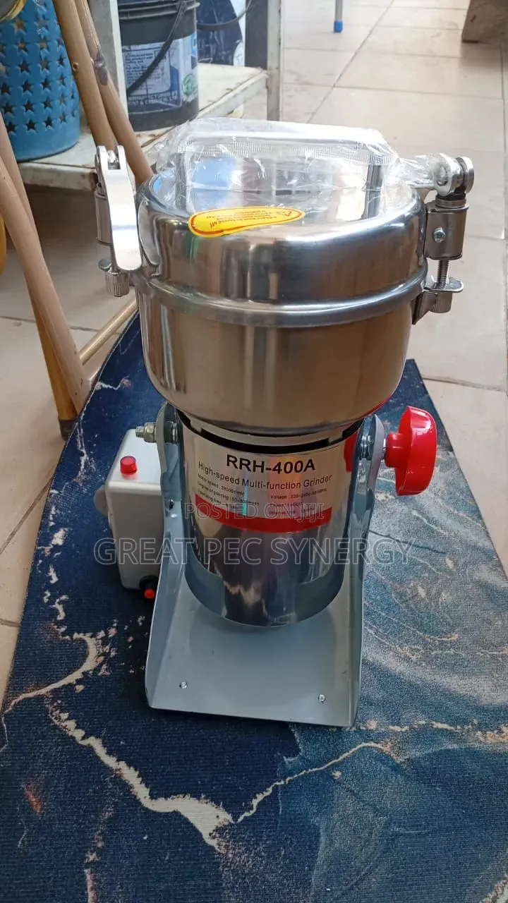 High Speed 3000g Multifunction Powder Grinder/Mill Machine