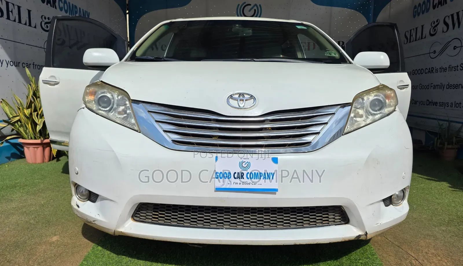 Toyota Sienna 2012 White