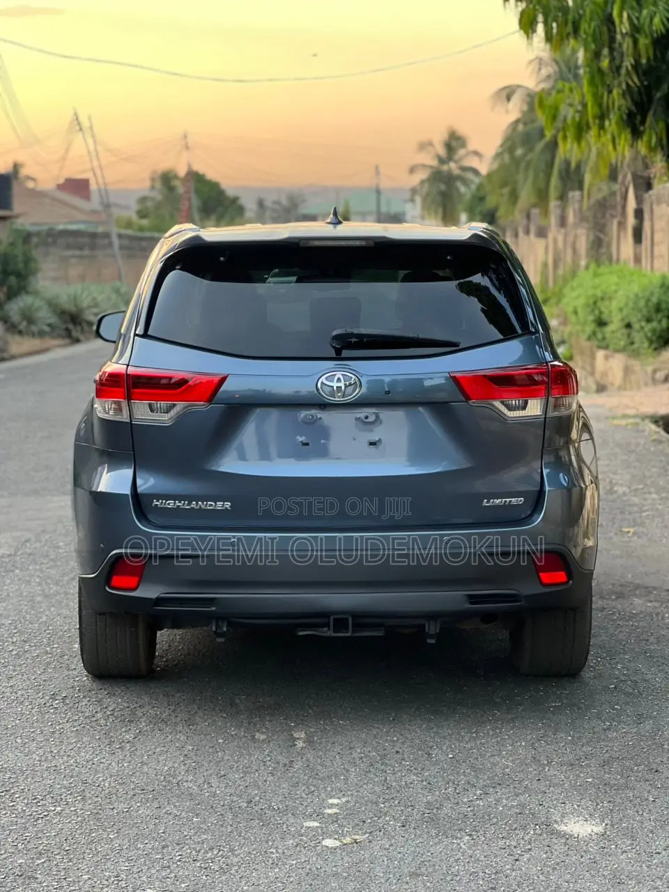 Toyota Highlander Limited Platinum 4dr SUV (3.5L 6cyl 6A) 2014 Blue