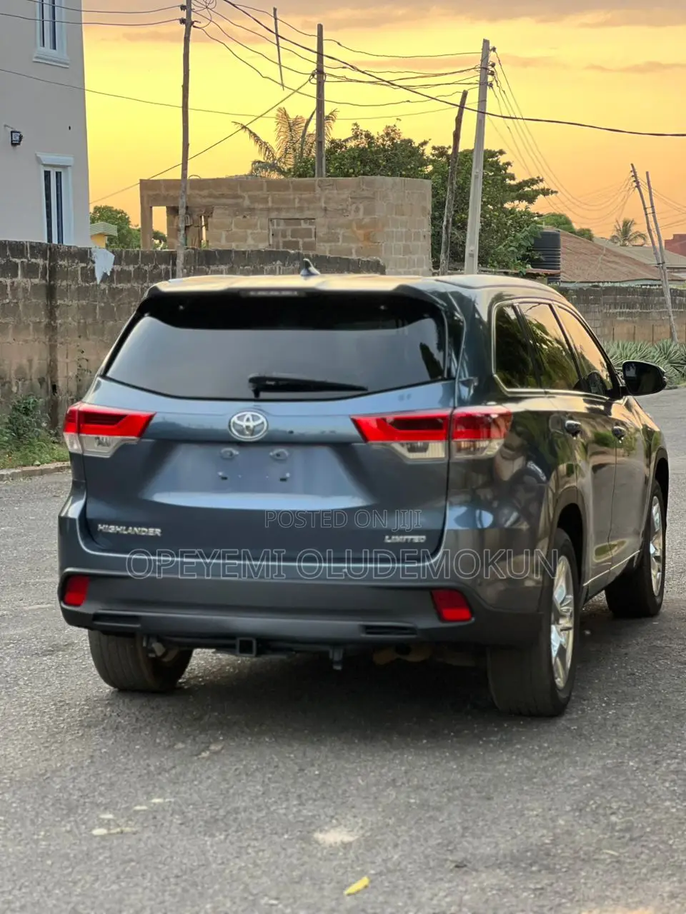 Toyota Highlander Limited Platinum 4dr SUV (3.5L 6cyl 6A) 2014 Blue