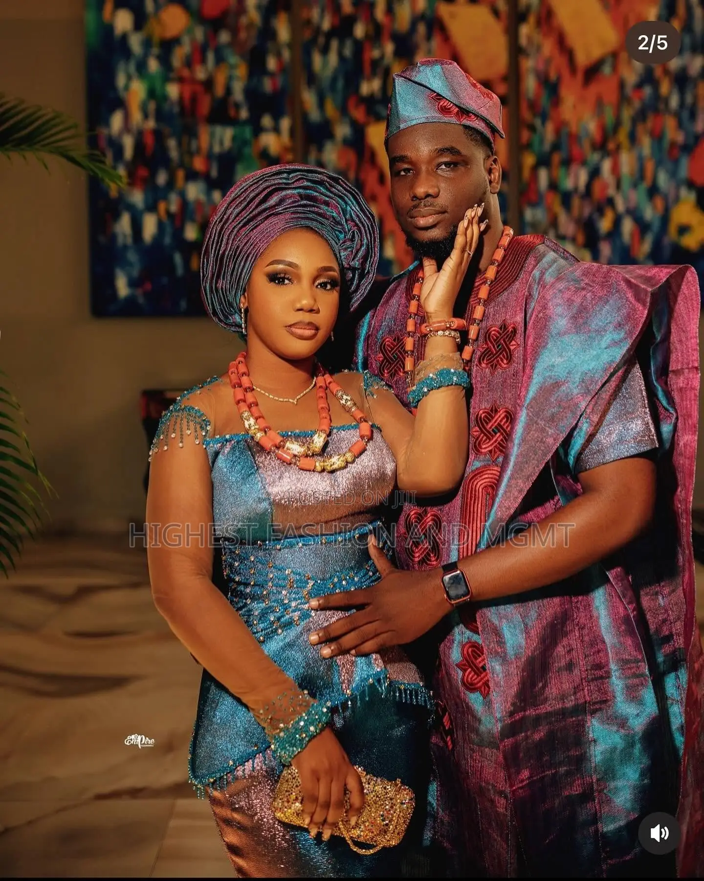 Luxury Iridescent Traditional Couple Set