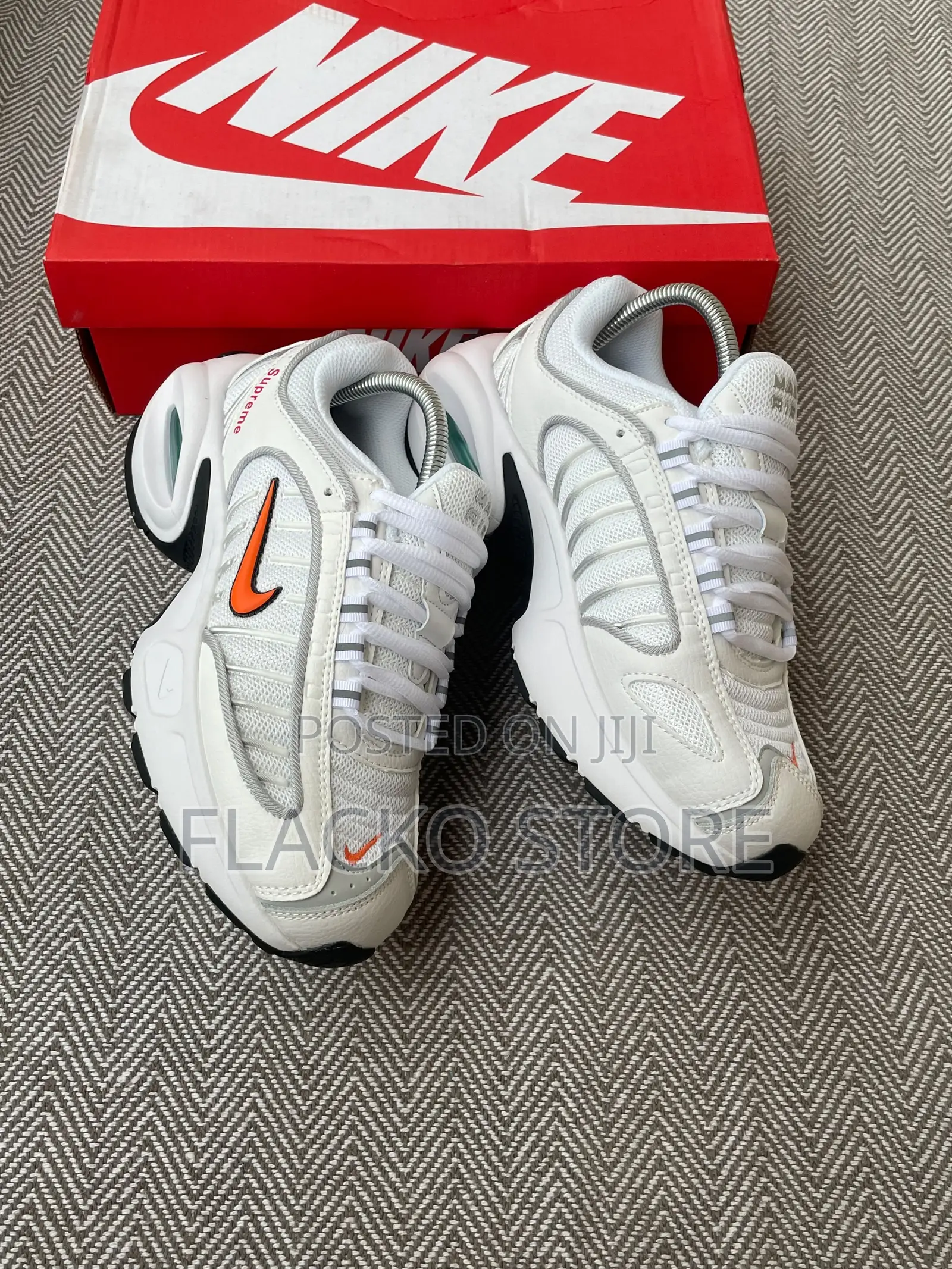 Original Supreme X Nike Air Max Tailwind IV Sneakers