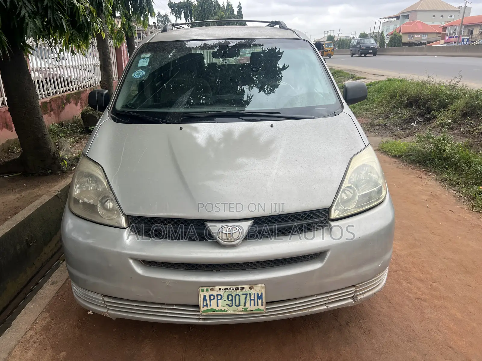 Toyota Sienna LE AWD 2005 Silver