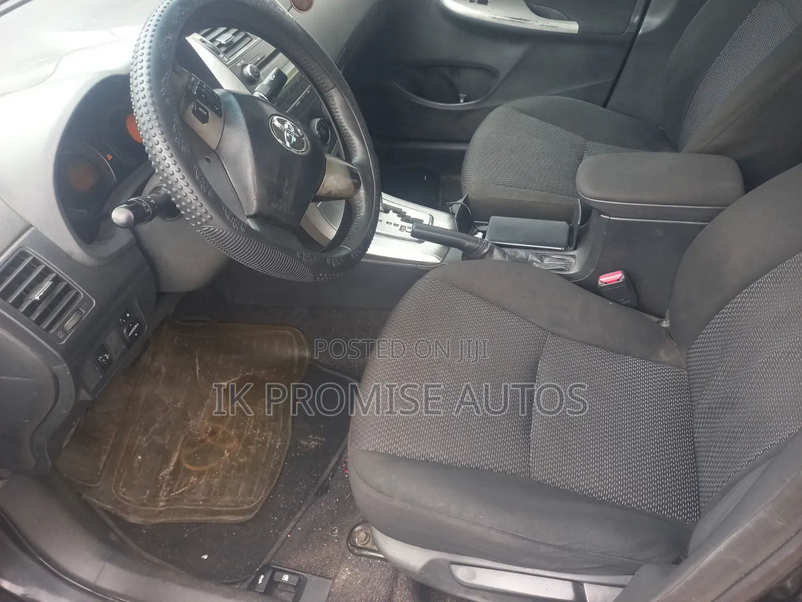 Toyota Corolla 2012 Black