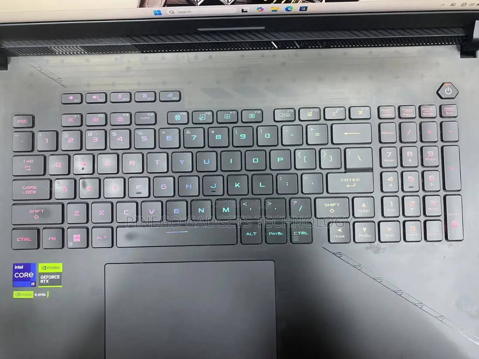Laptop Asus ROG Strix G18 16GB Intel Core i9 SSD 1T