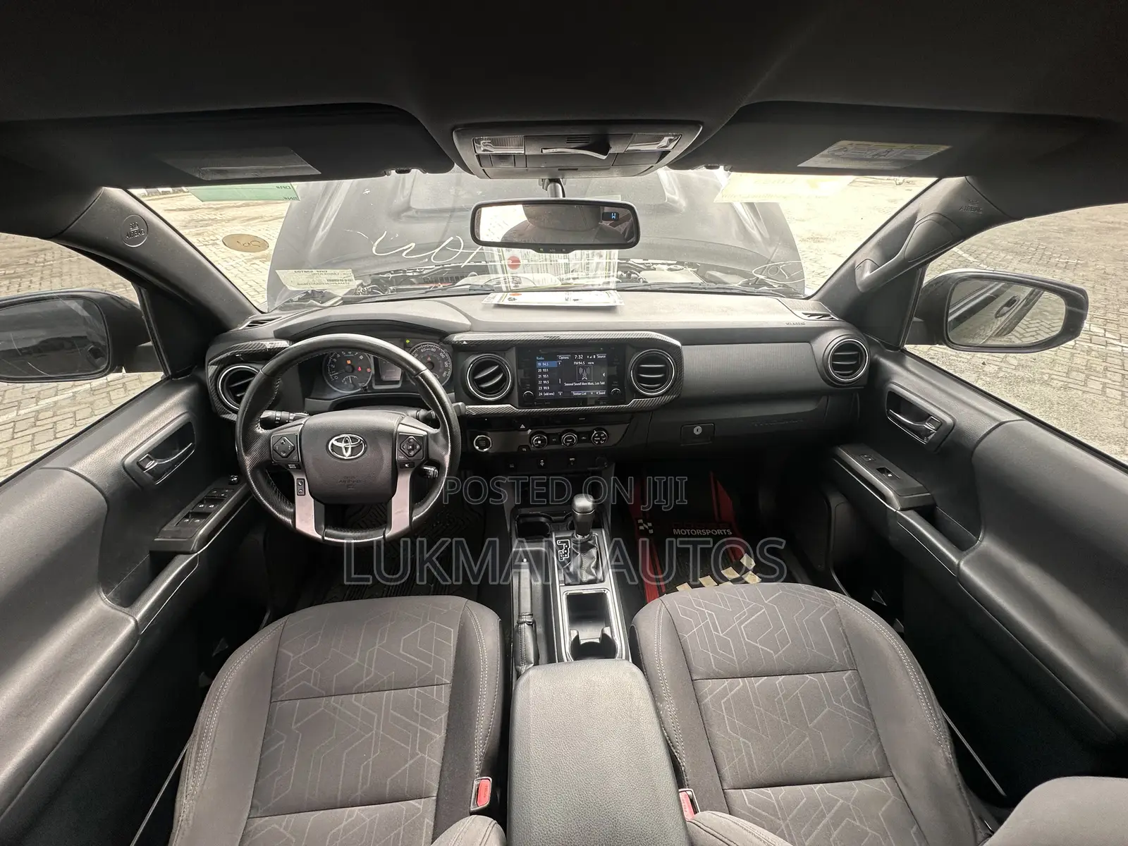 Toyota Tacoma 4dr Double Cab 2016 Black