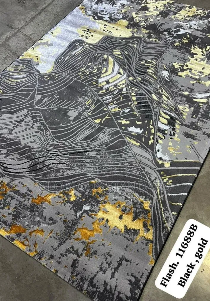 4 by 6 Center Rug