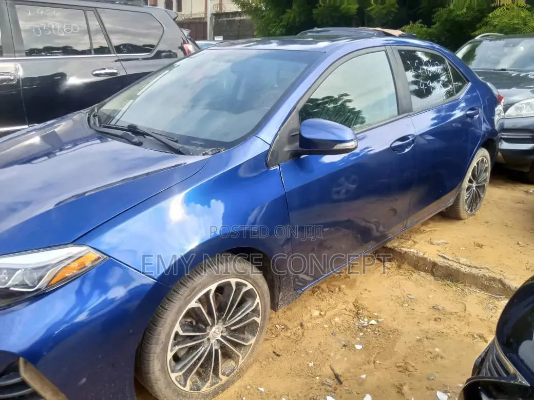 Toyota Corolla S 4dr Sedan (1.8L 4cyl CVT) 2014 Blue