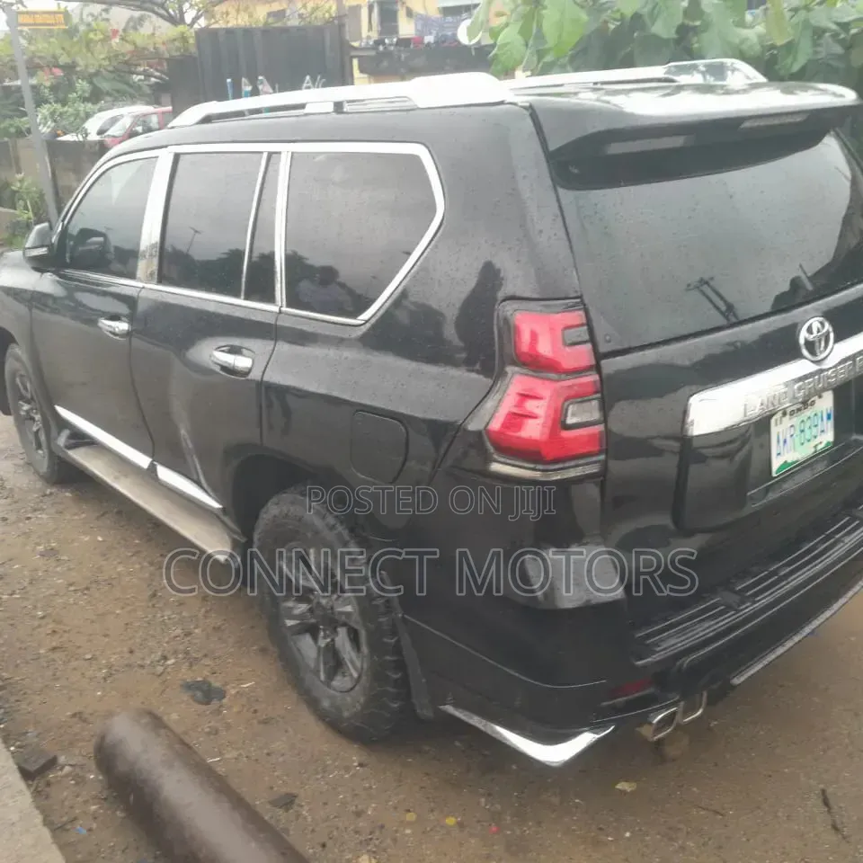 Toyota Land Cruiser Prado 2.7 i 2013 Black