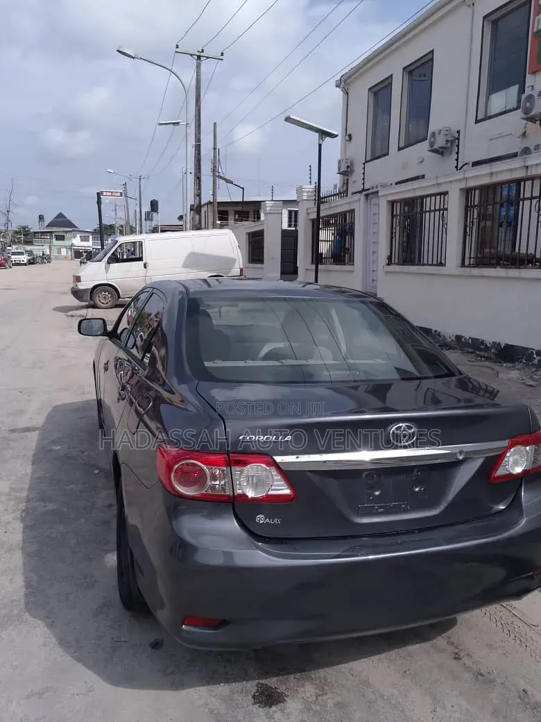 Toyota Corolla 2013 Gray