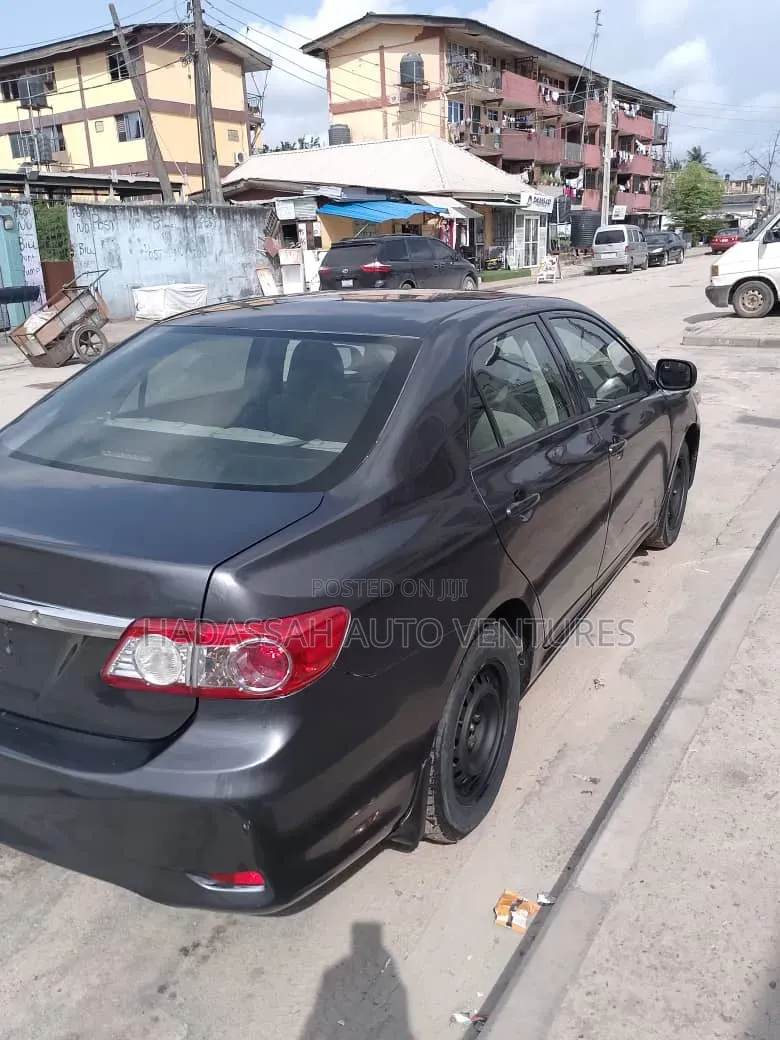 Toyota Corolla 2013 Gray