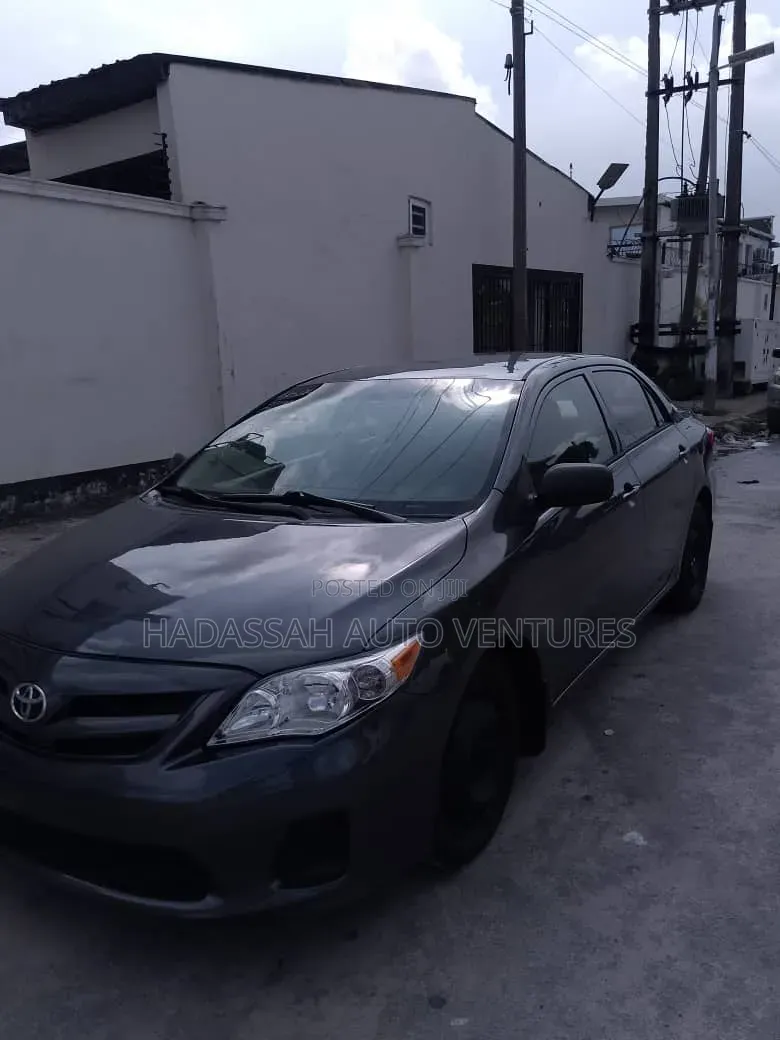 Toyota Corolla 2013 Gray