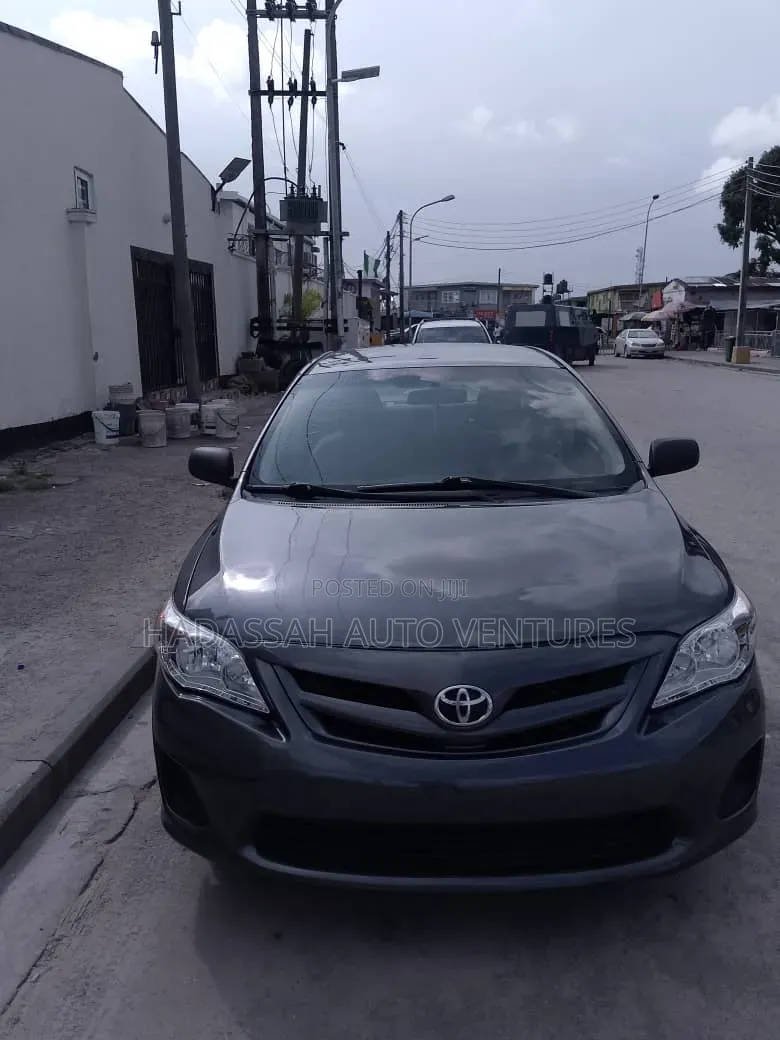 Toyota Corolla 2013 Gray