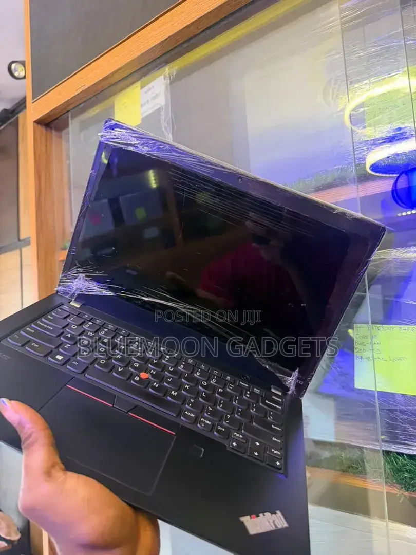 Laptop Lenovo ThinkPad x13 Yoga 16GB Intel Core i7 SSD 256GB