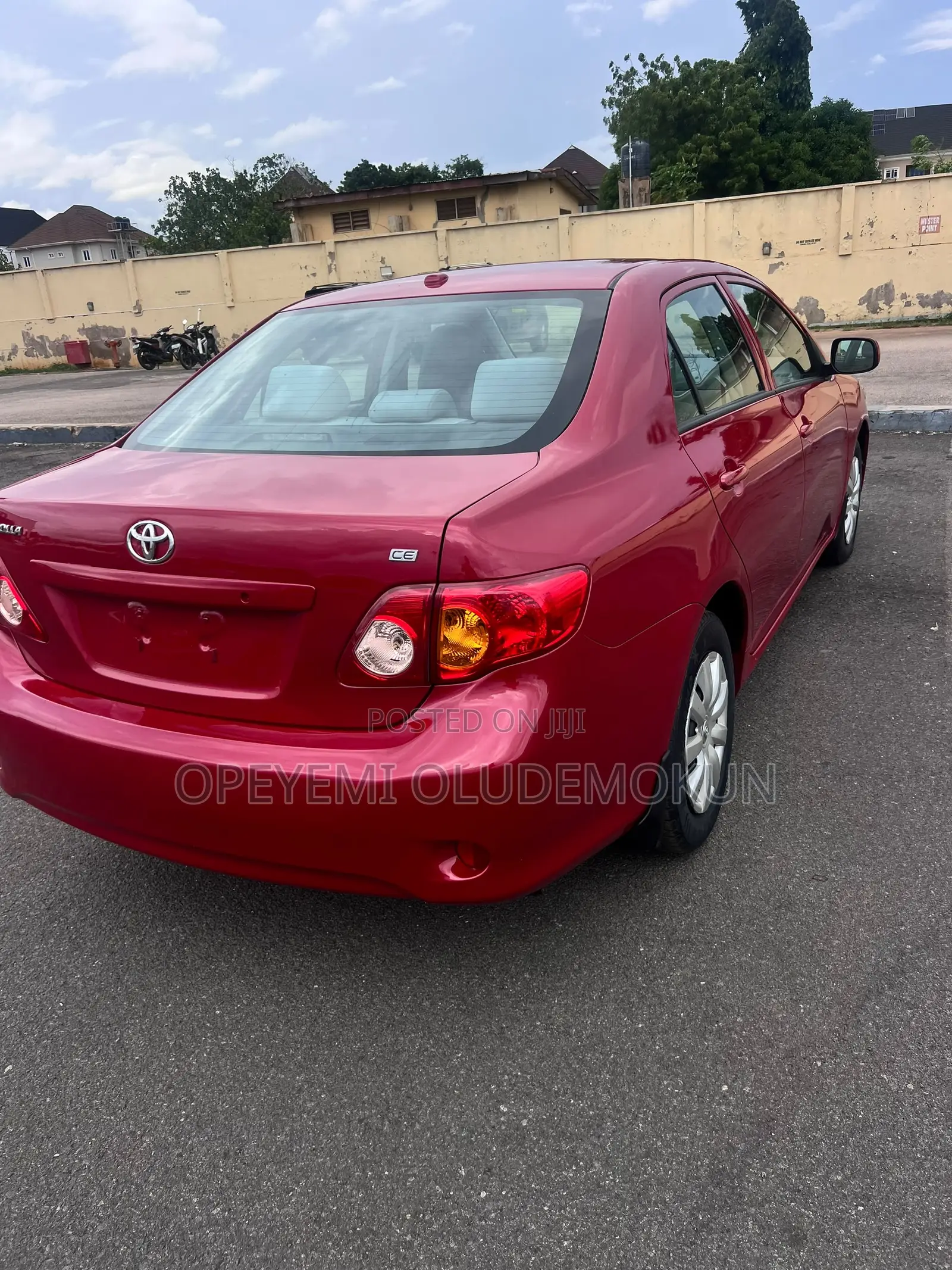 Toyota Corolla LE 4dr Sedan (1.8L 4cyl 4A) 2010 Red