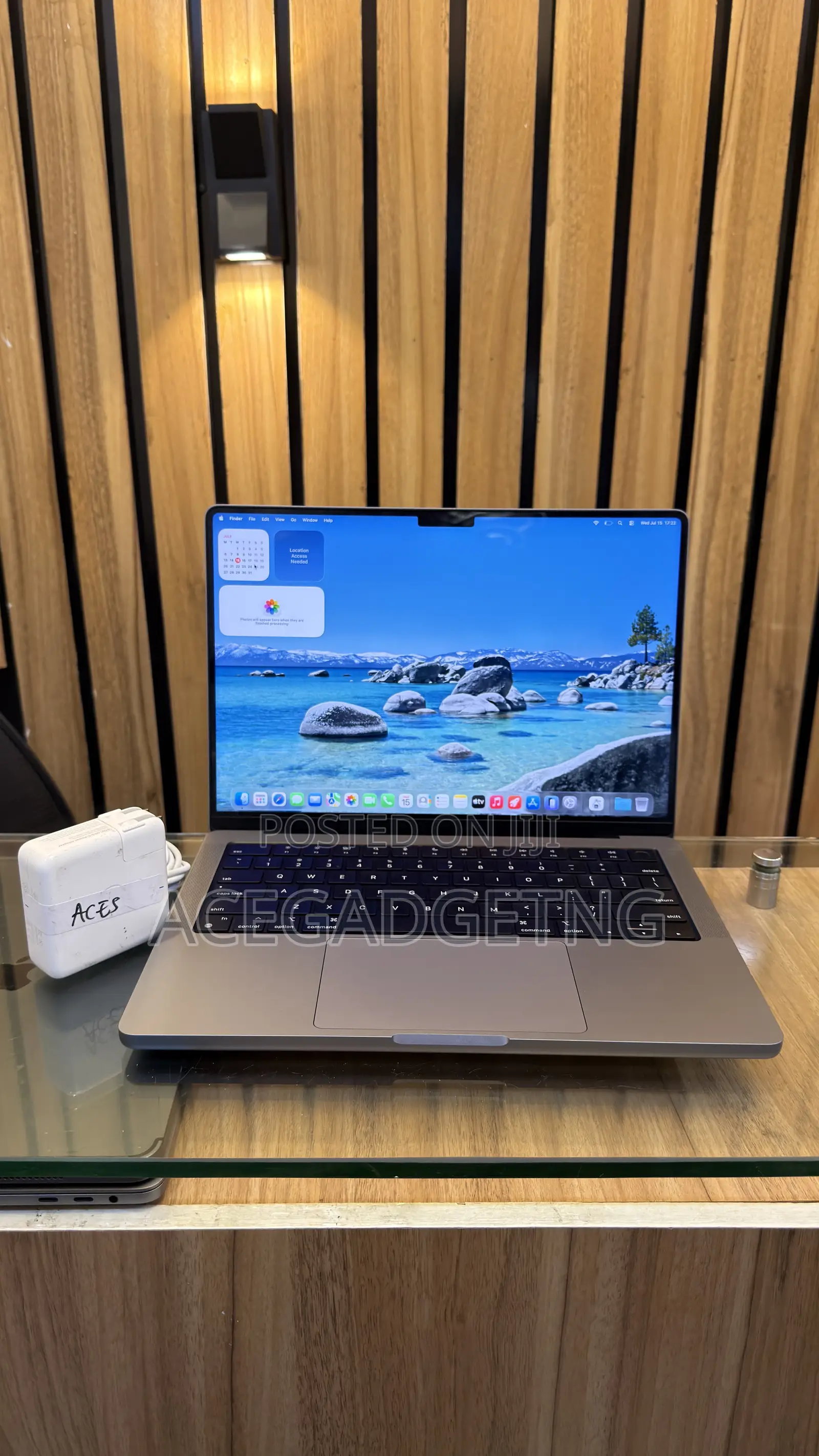 Laptop Apple MacBook Pro 2022 M2 16GB Apple M2 SSD 512GB
