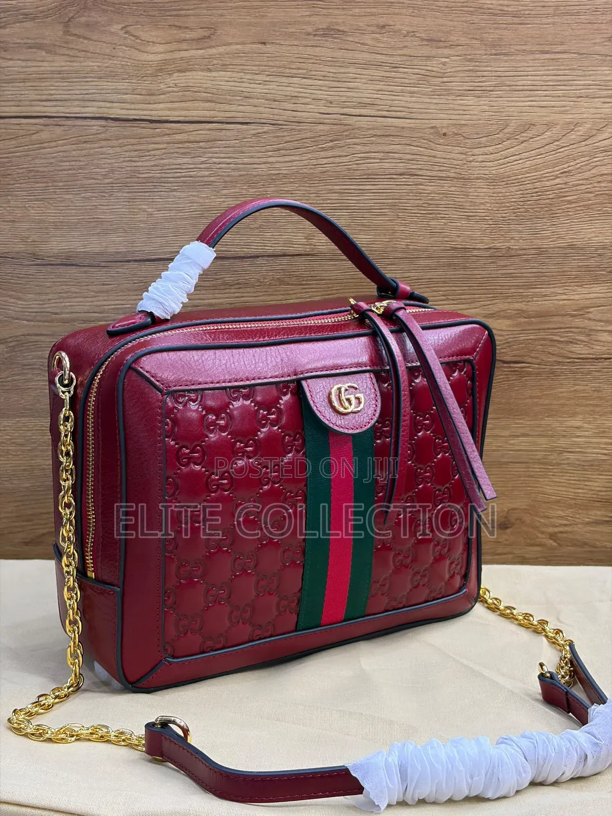 Gucci Bag Quality:- Luxury 
Material:- Leather
Gender:-Female Bag