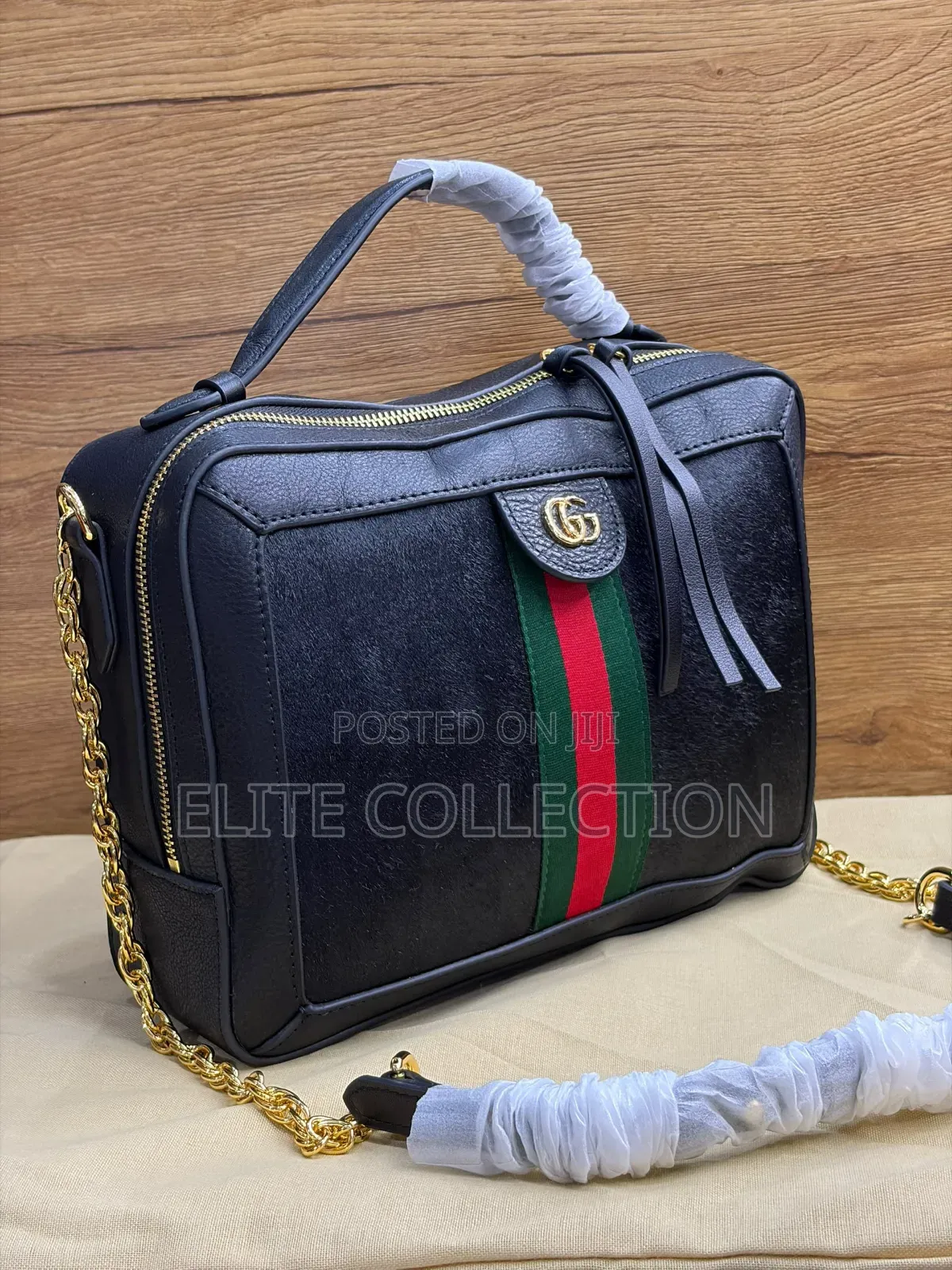 Gucci Bag Quality:- Luxury 
Material:- Leather
Gender:-Female Bag