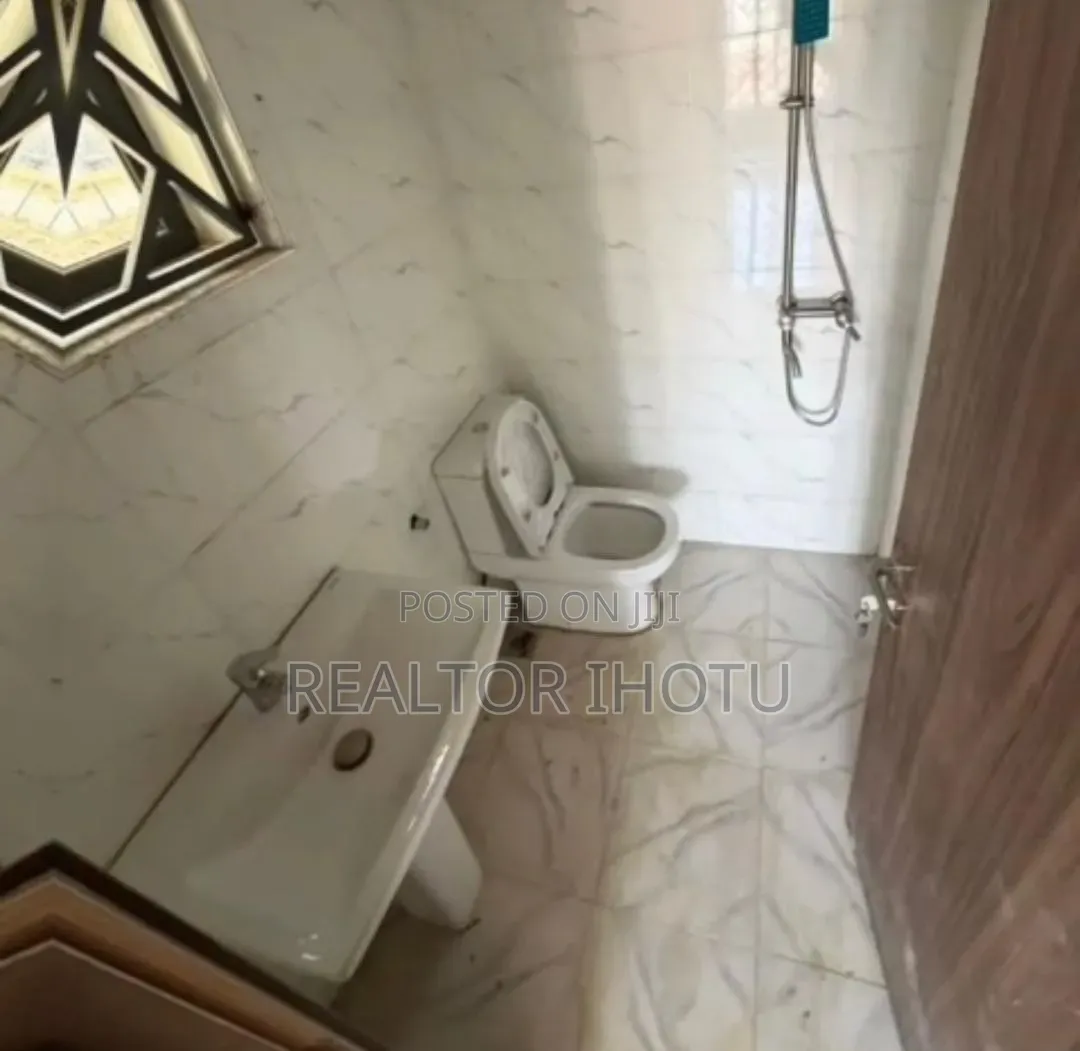 3bdrm Apartment in Garki 2 for sale