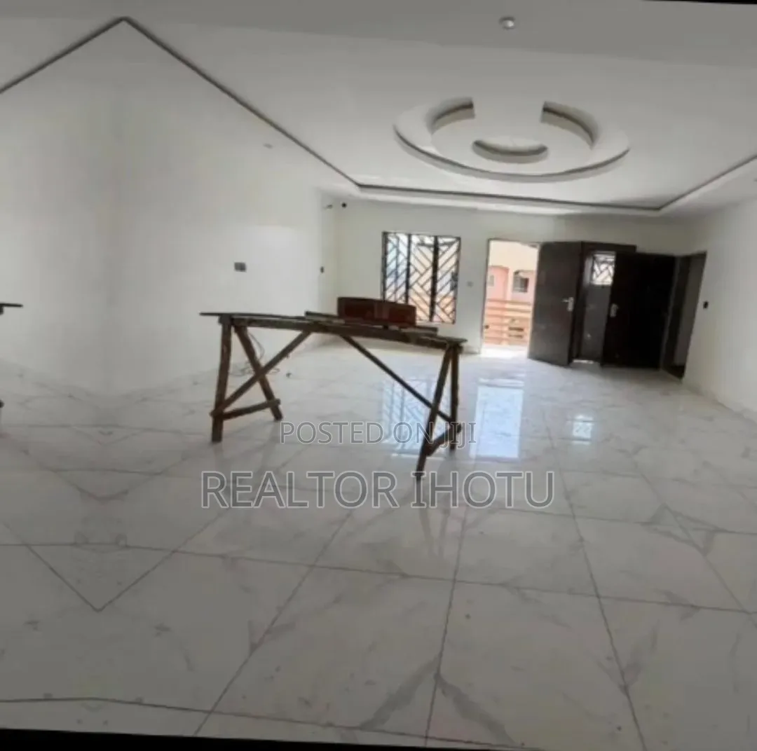 3bdrm Apartment in Garki 2 for sale